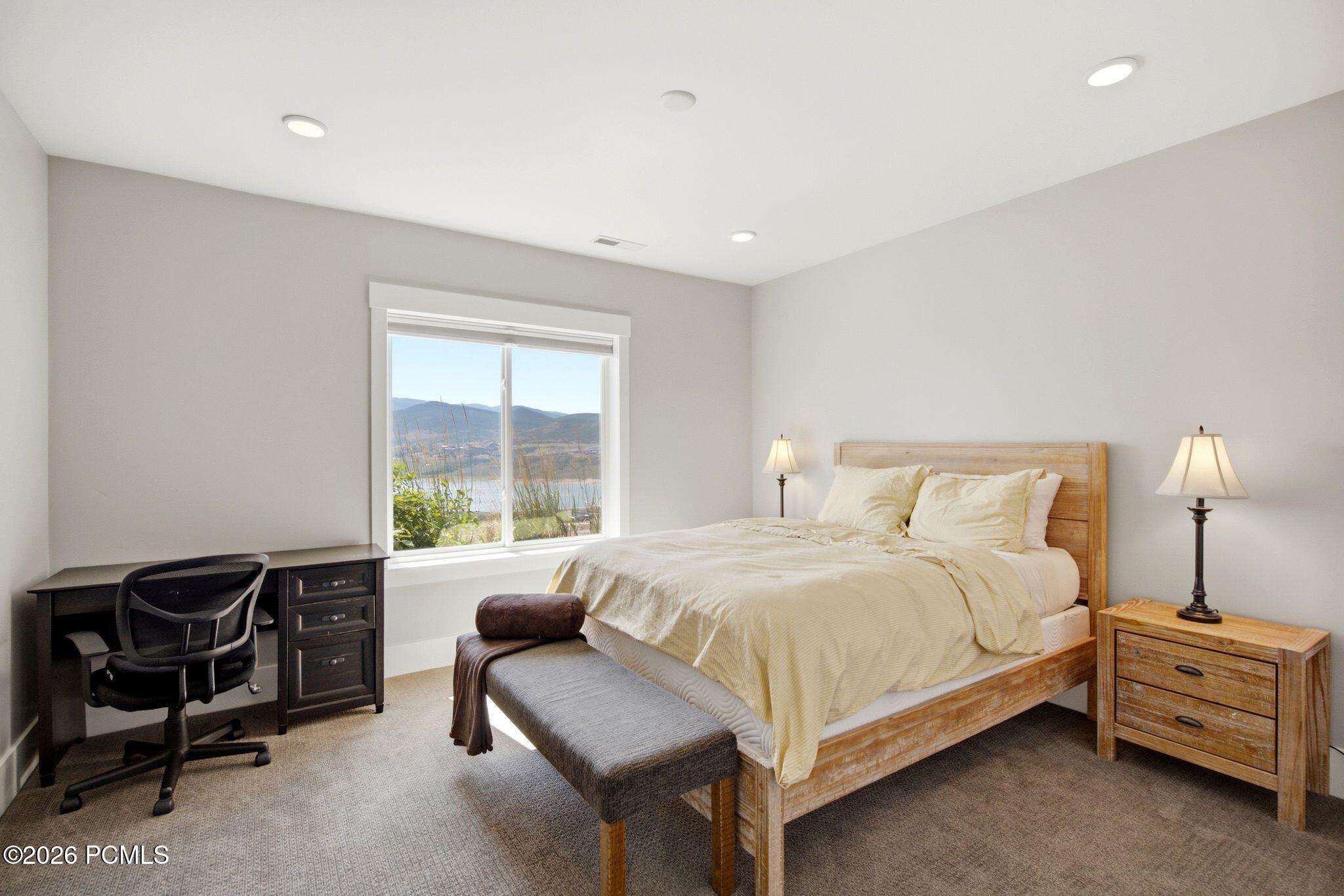 11293 Shoreline Drive