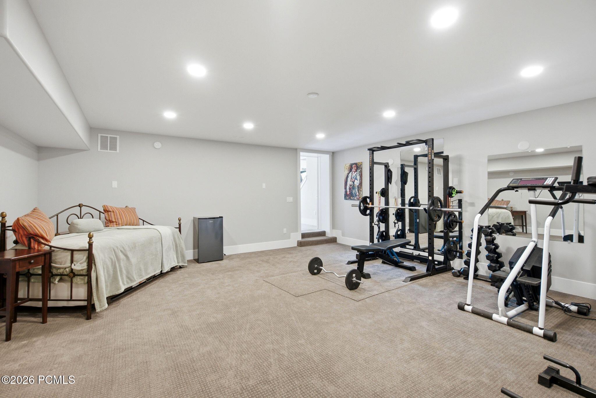 11293 Shoreline Drive