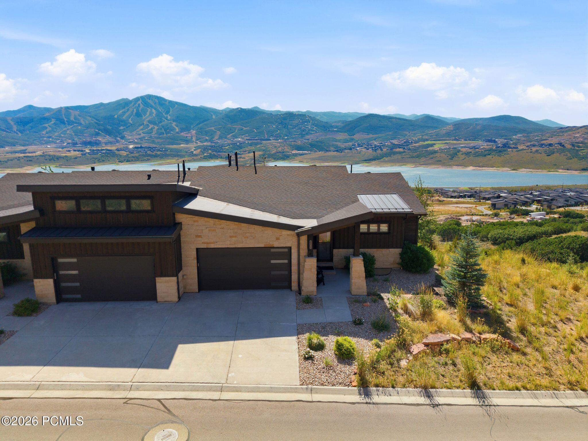 11293 Shoreline Drive