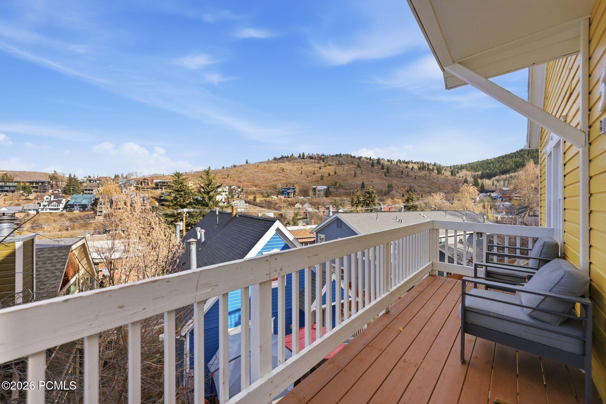 244 Woodside Avenue 5