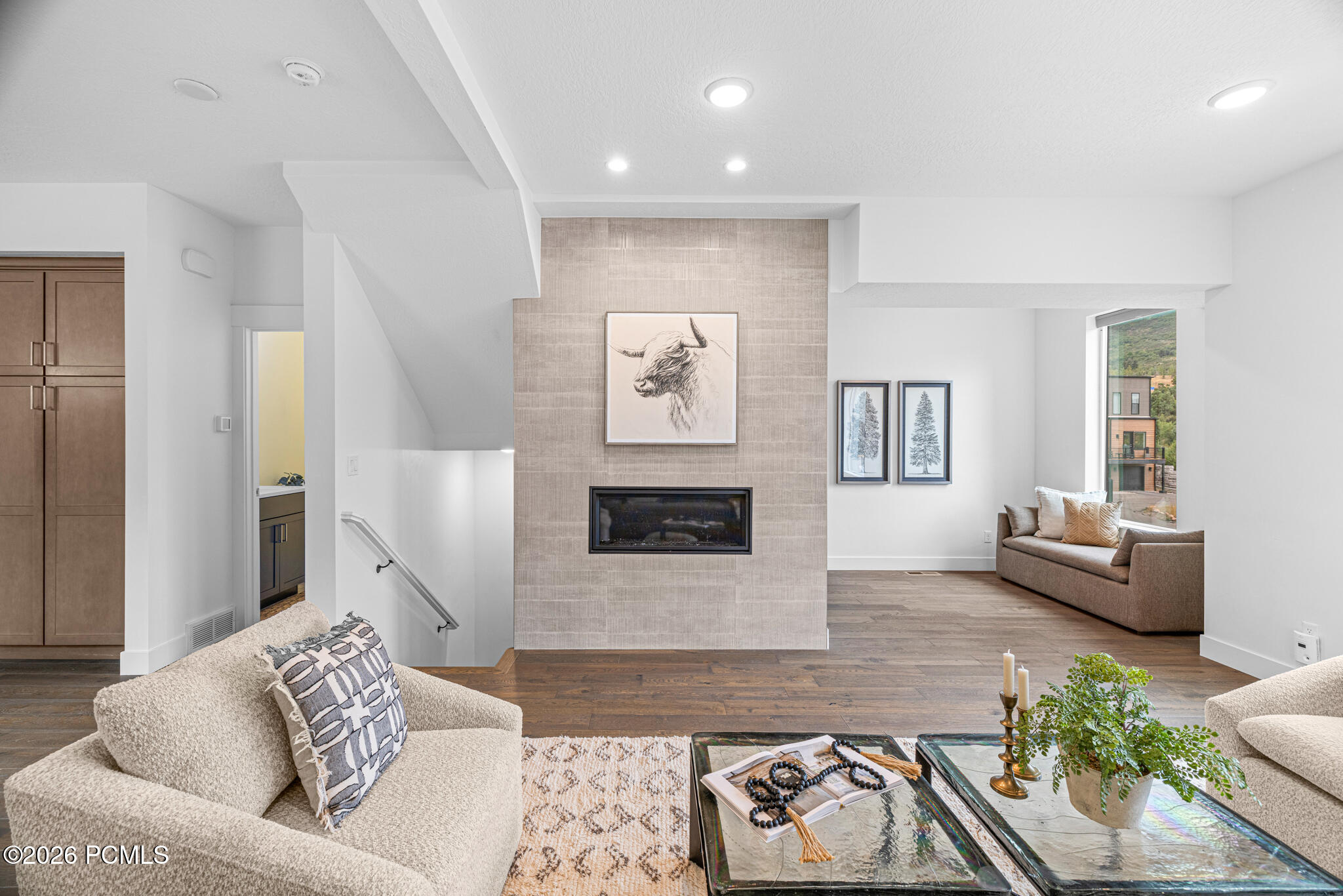 4359 W Discovery Way