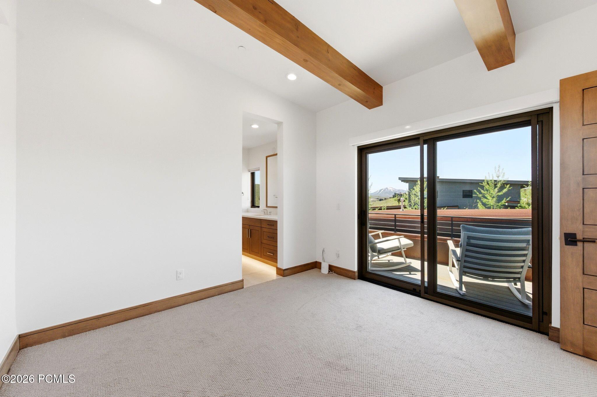 7036 W Golden Bear Loop