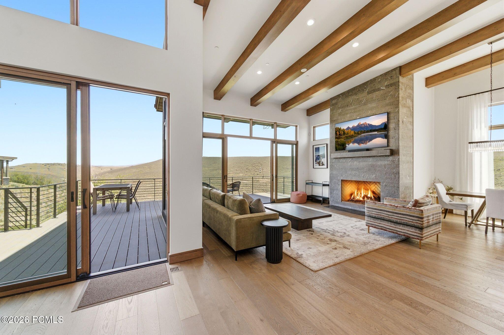 7036 W Golden Bear Loop