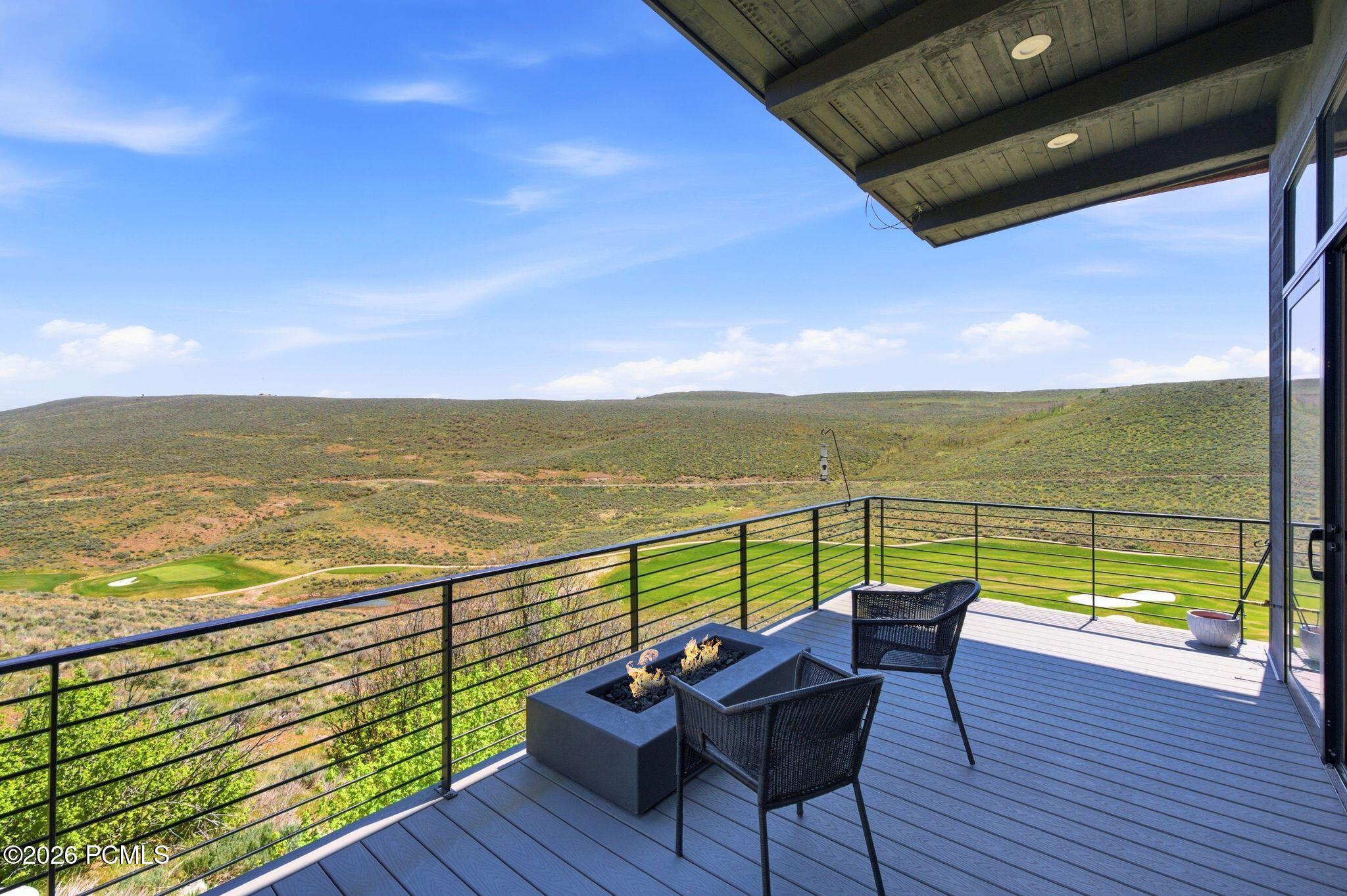 7036 W Golden Bear Loop