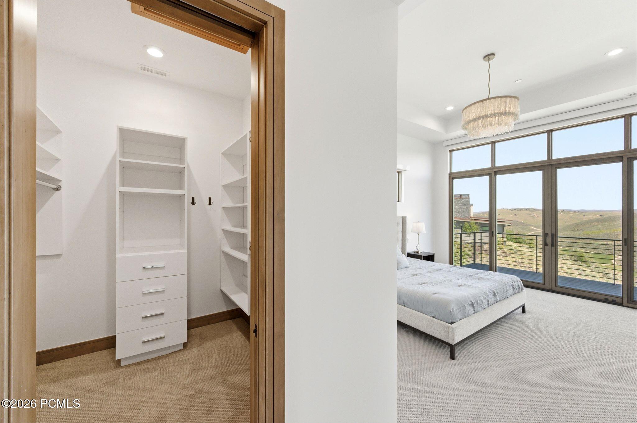 7036 W Golden Bear Loop