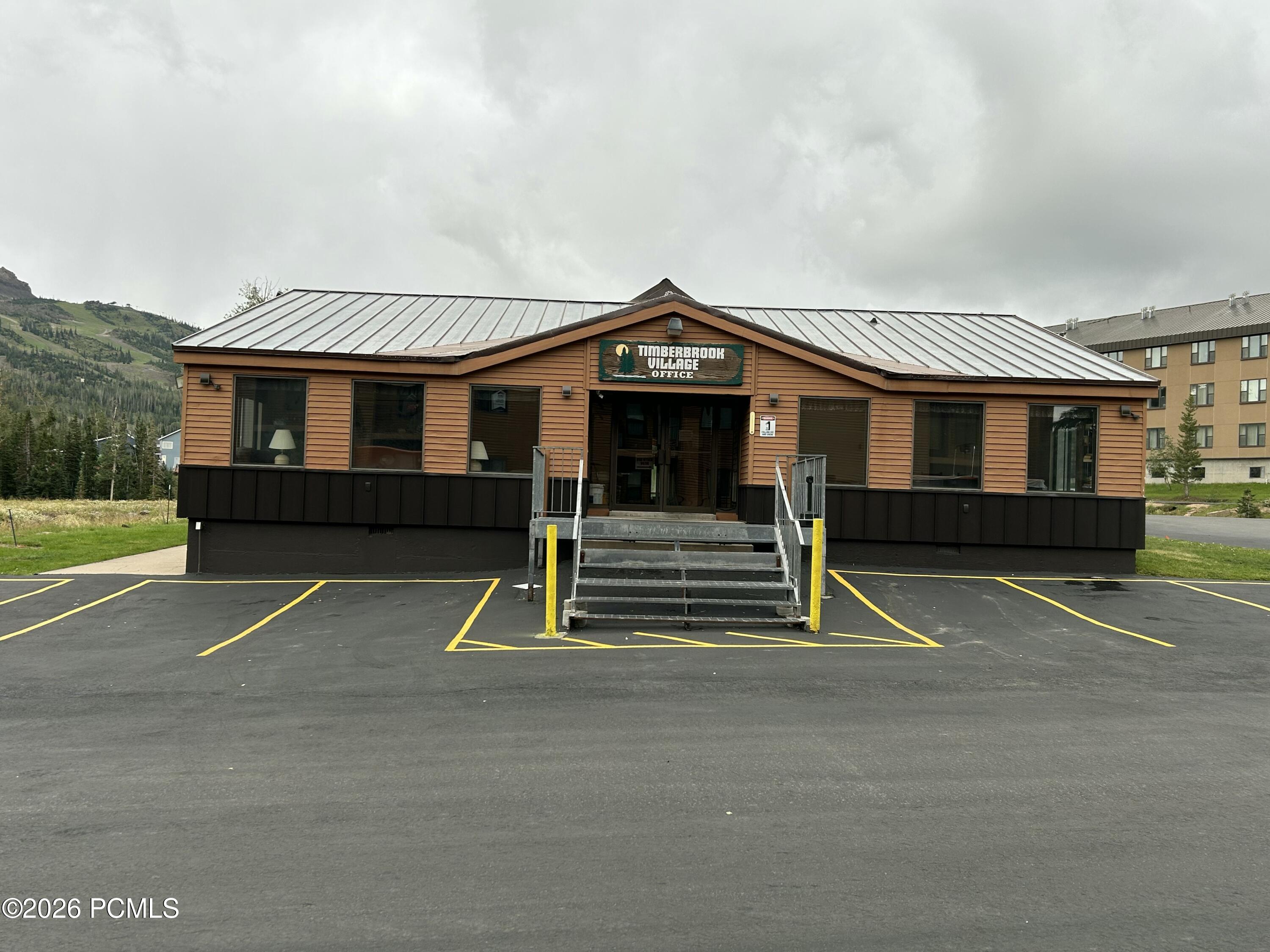 464 N Highway 143 A-410