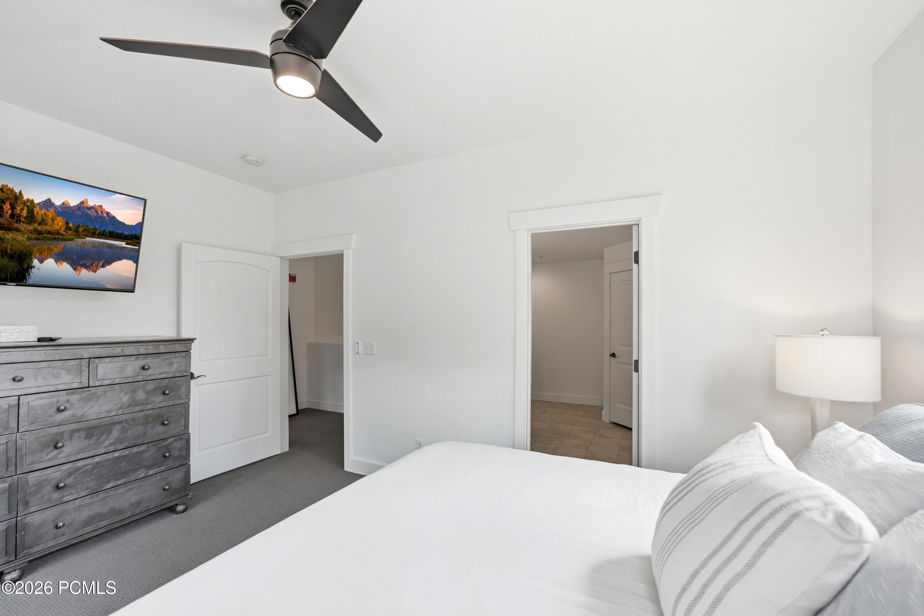 1499 Park Avenue 5