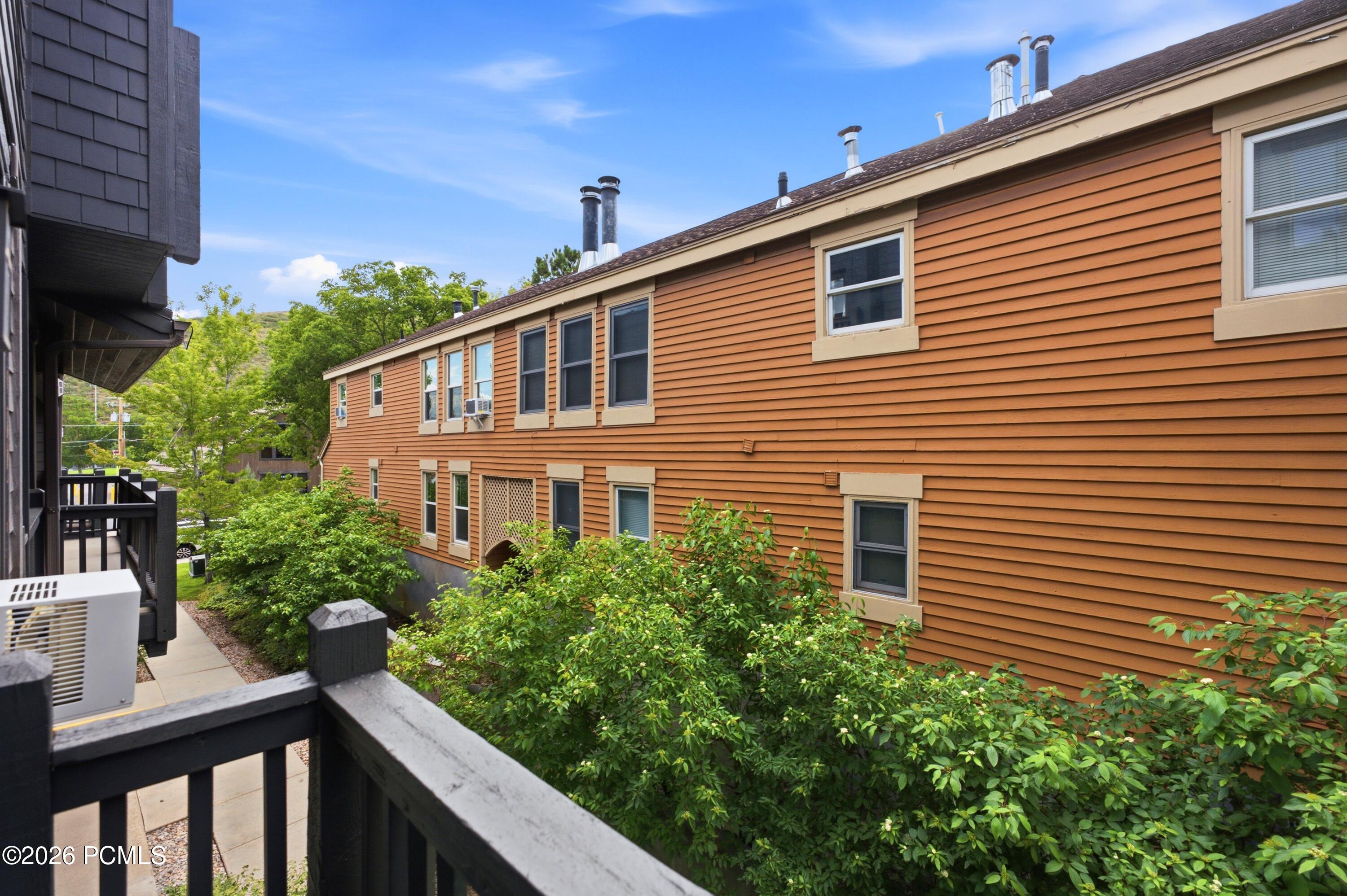 1499 Park Avenue 5