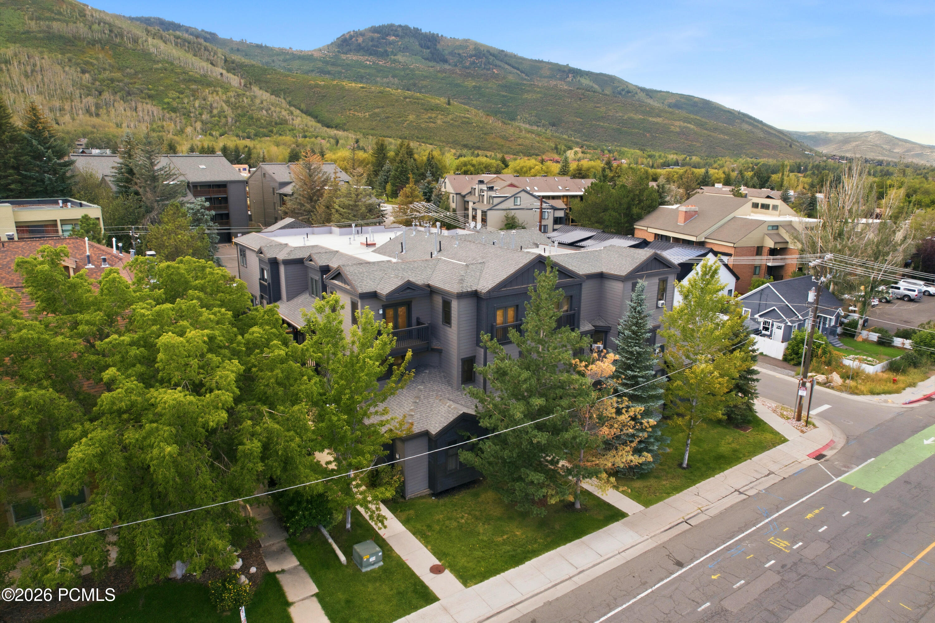 1499 Park Avenue 5