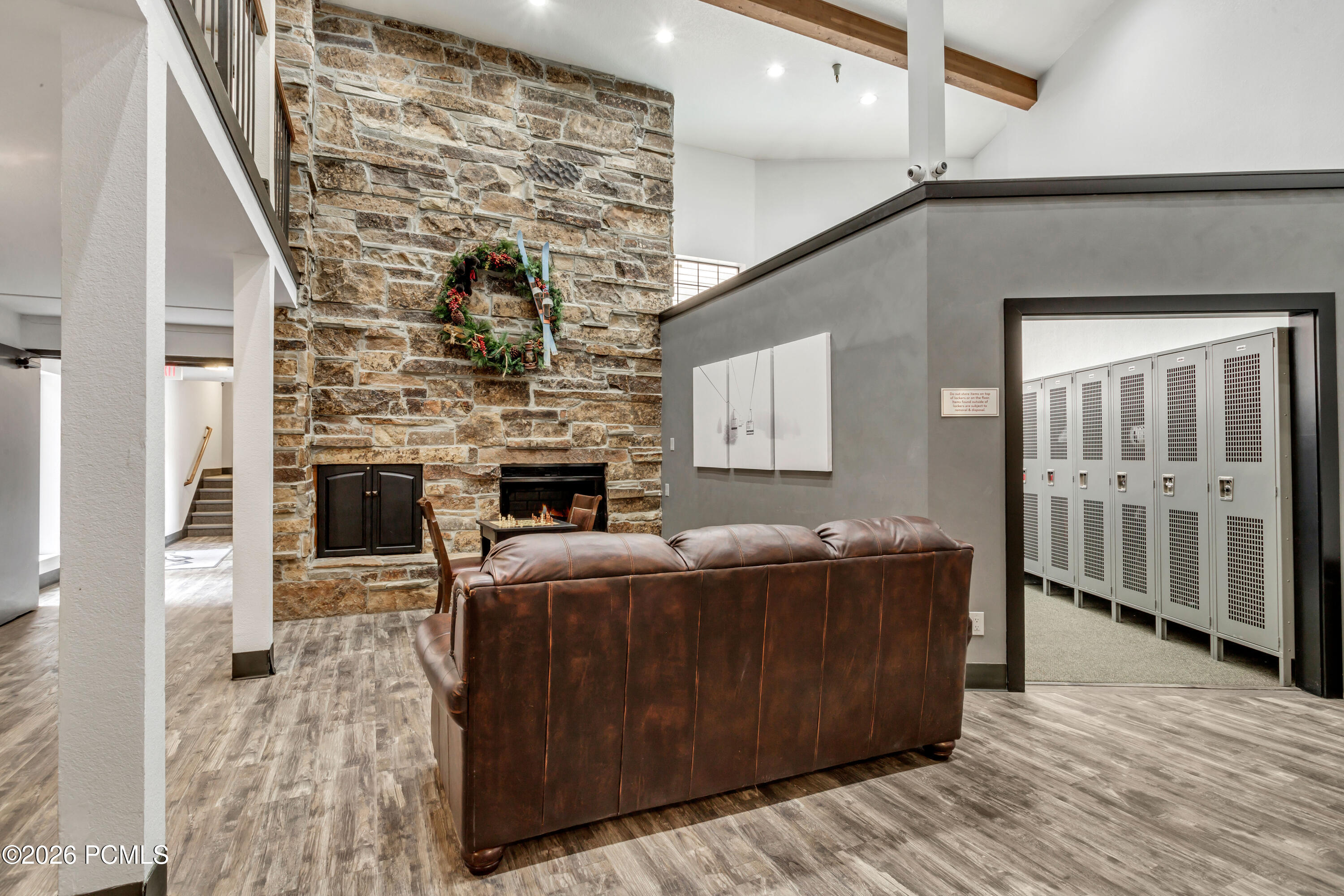 1940 Prospector Avenue 401