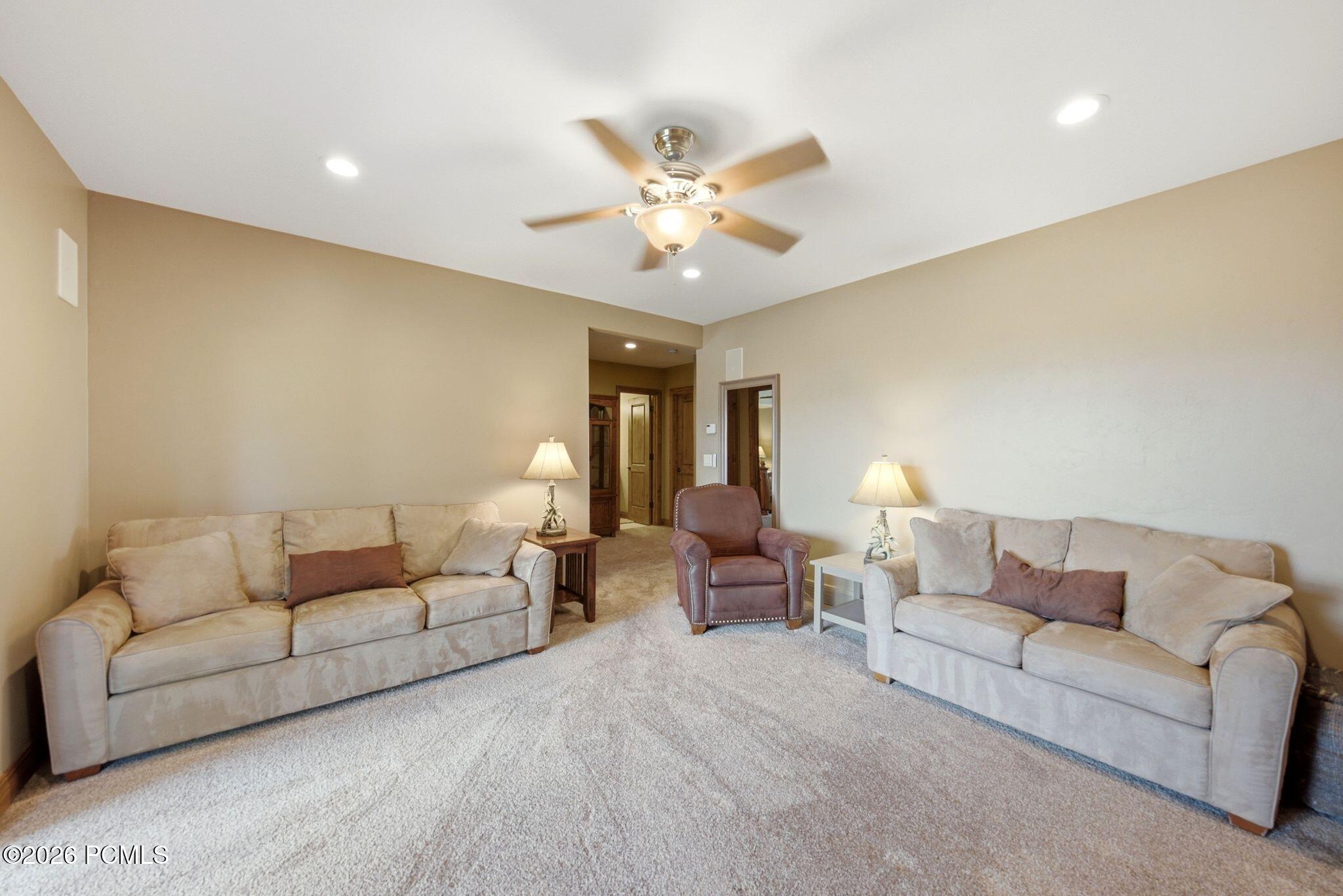 1072 N Turnberry Court