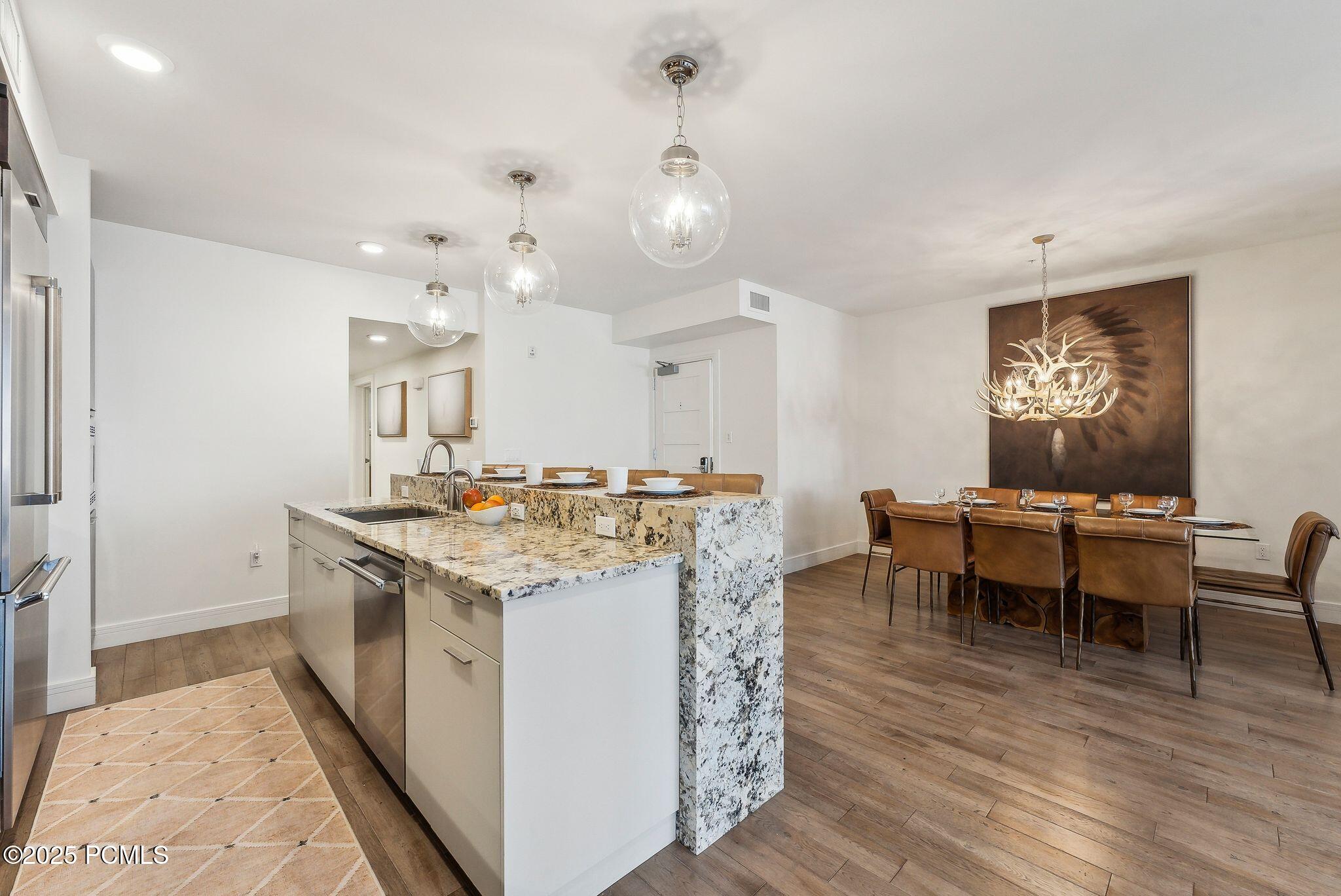 820 Park Avenue 203