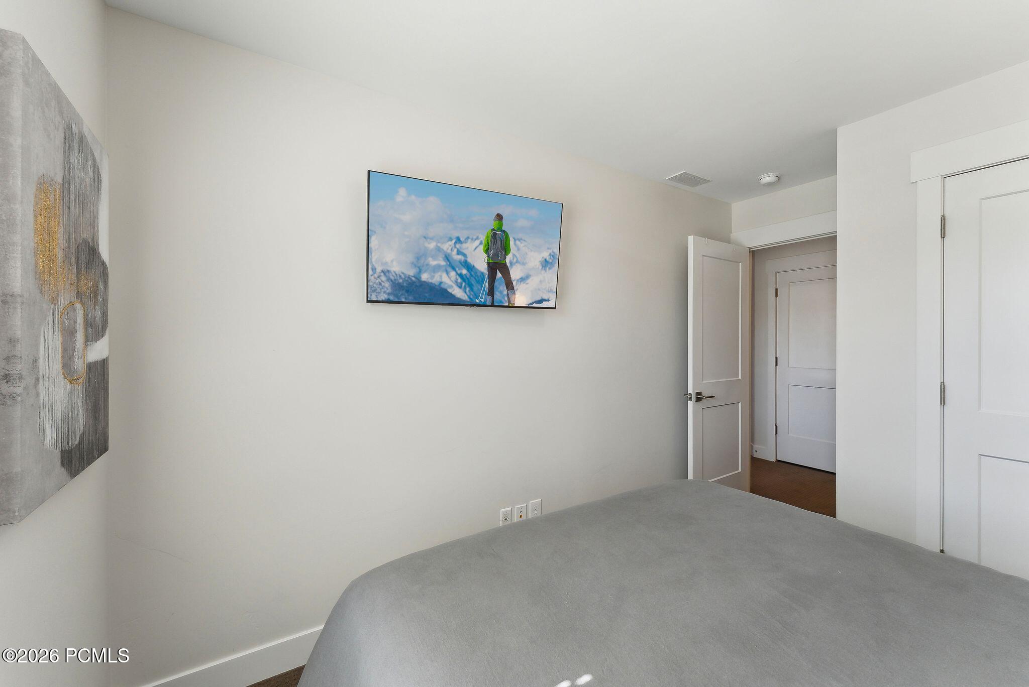1089 W Wasatch Spring