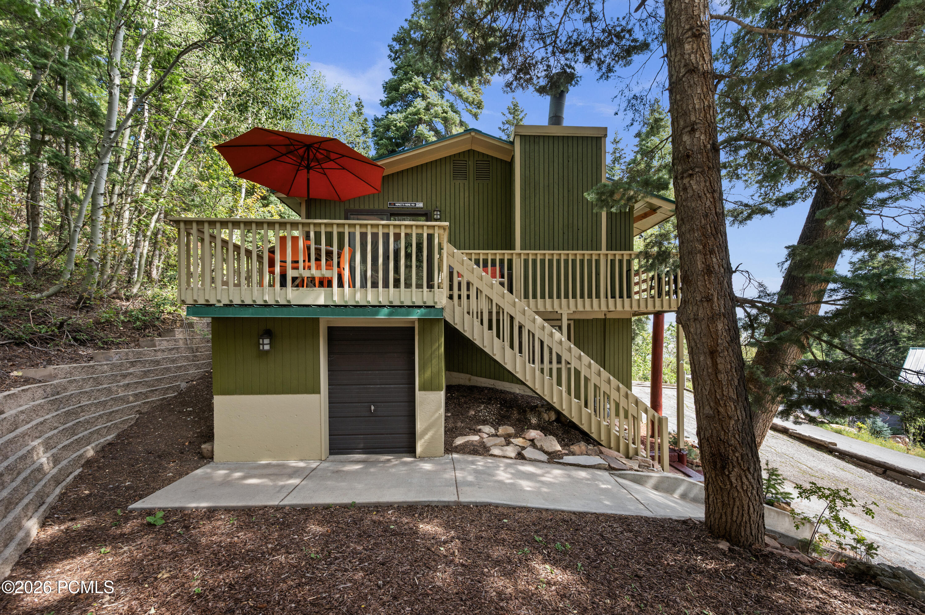 200 Paradise Road