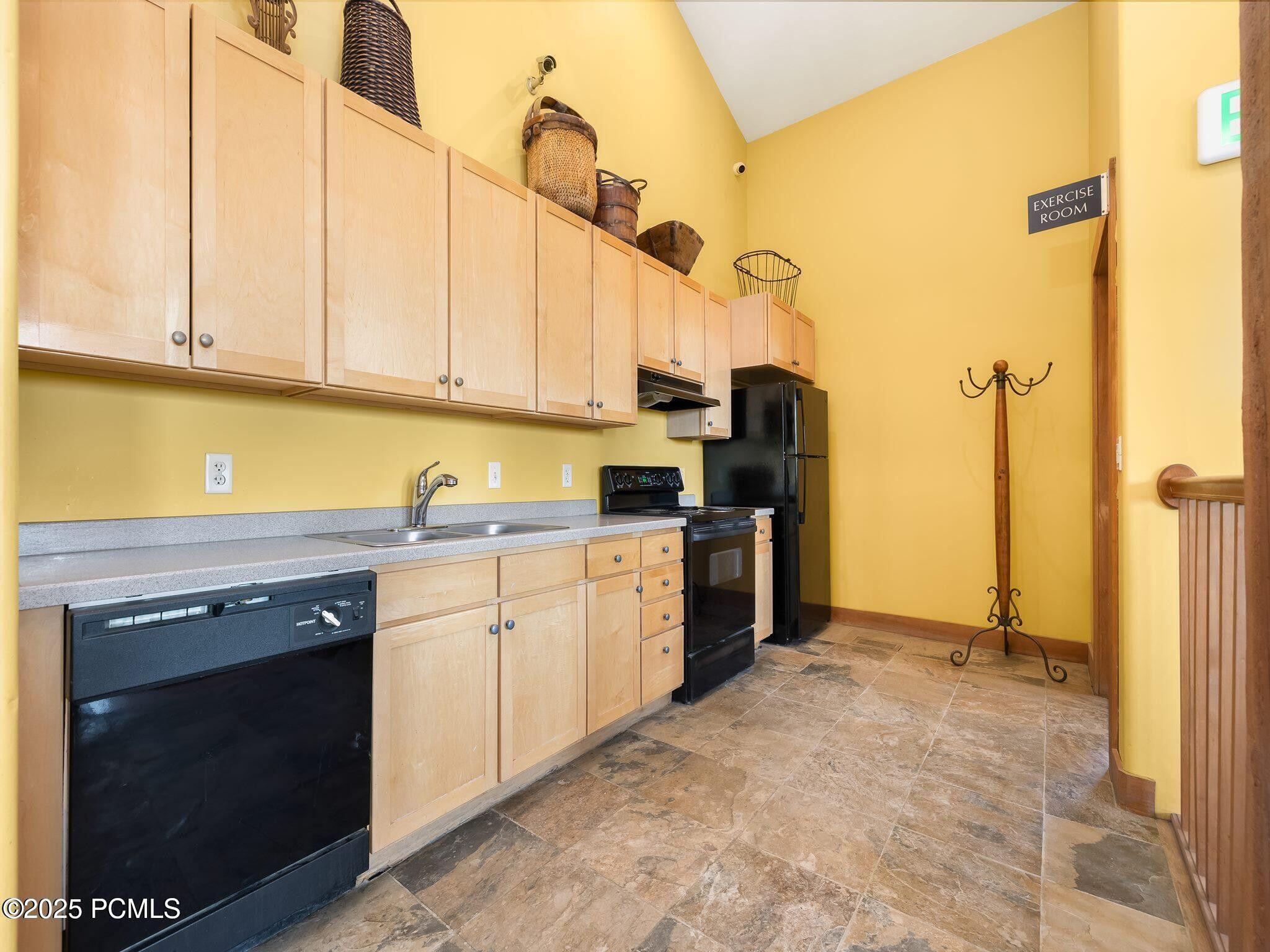 6785 N 2200 Apt 206