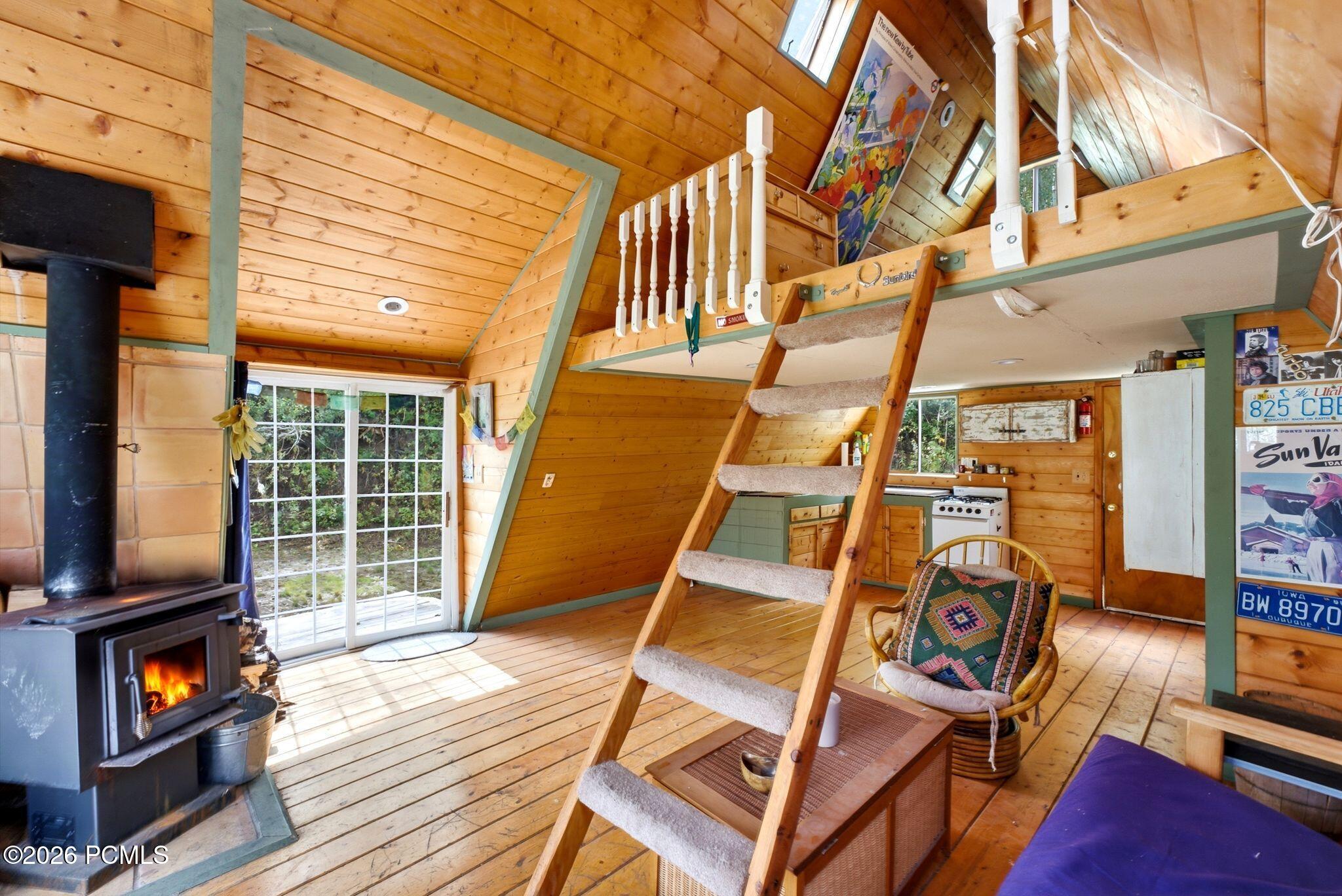 1697 W Marmot Lane