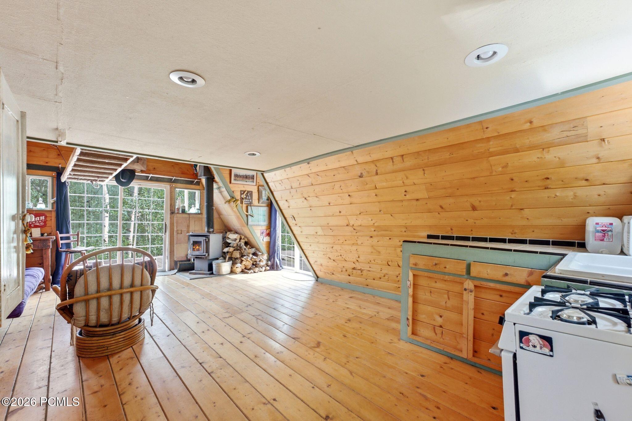 1697 W Marmot Lane