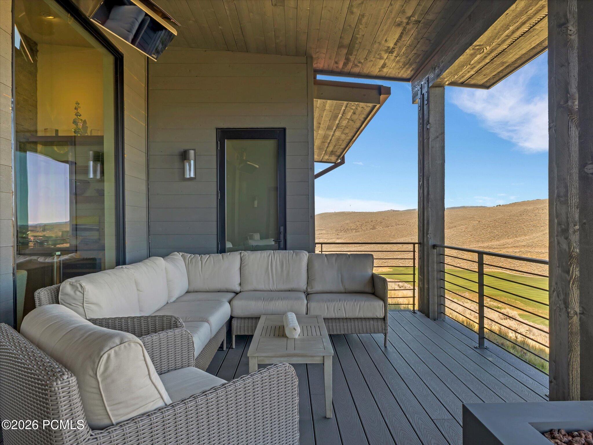6634 W Golden Bear Loop