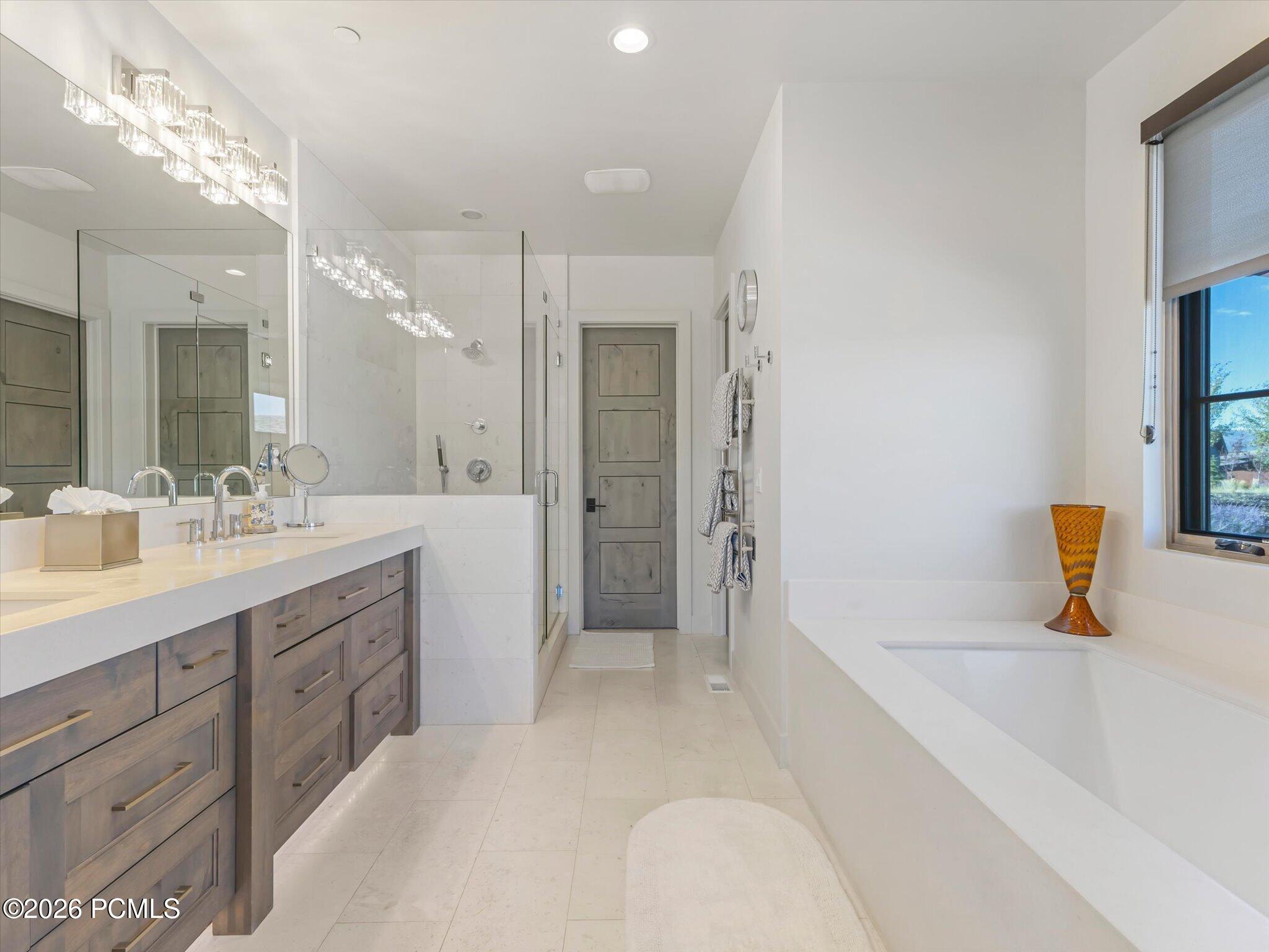6634 W Golden Bear Loop