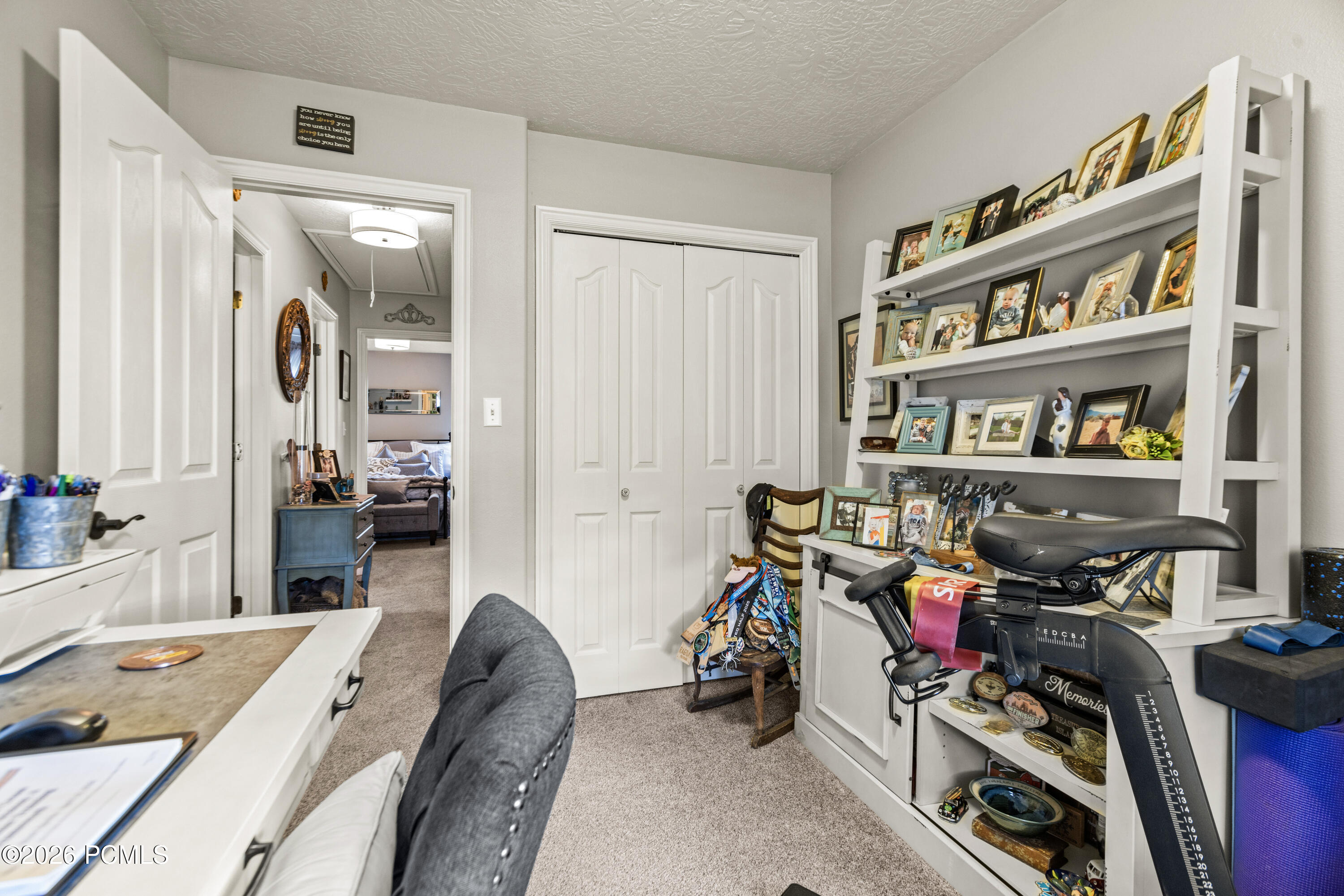 886 N Hamlet Circle Circle