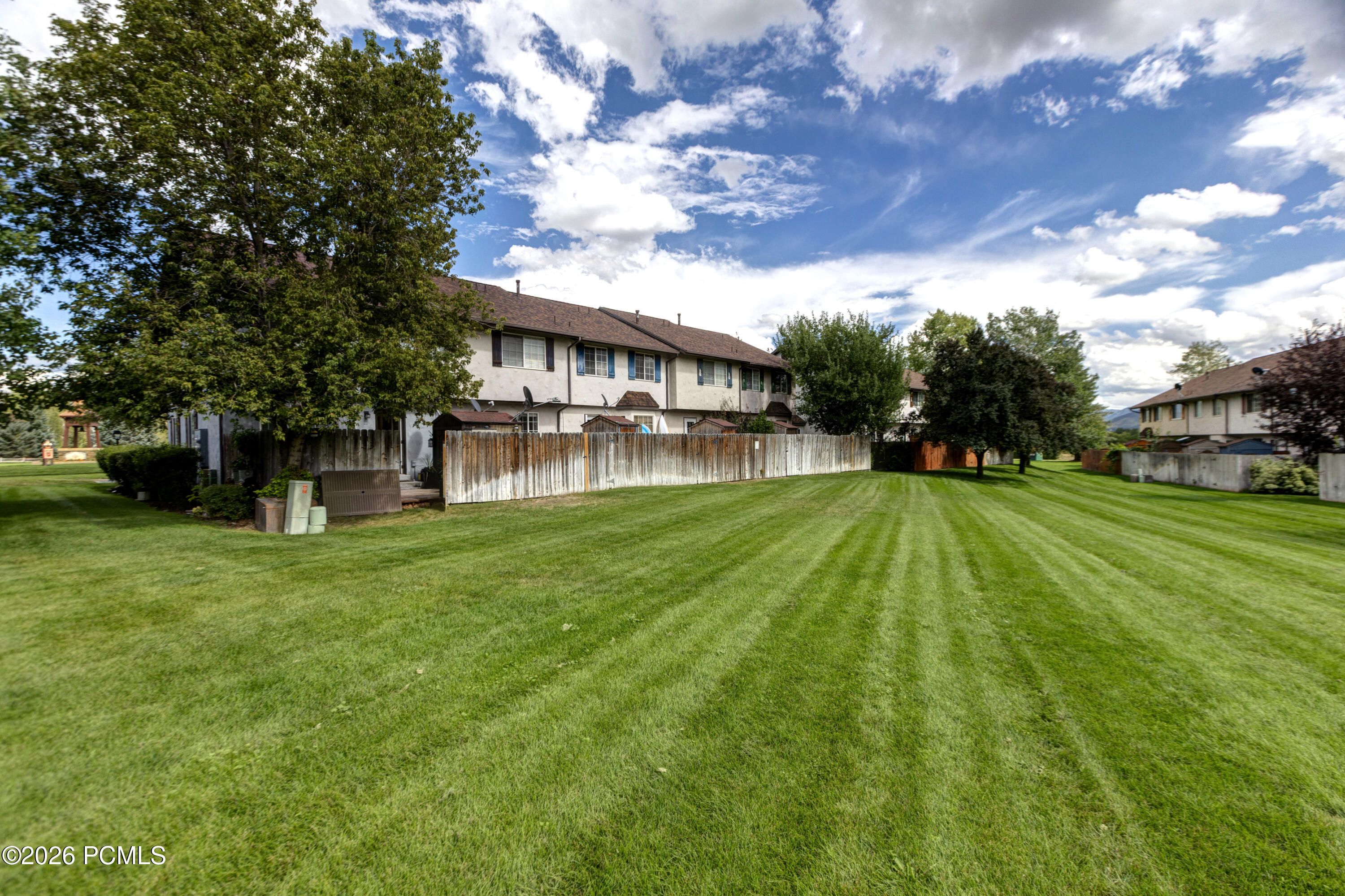 886 N Hamlet Circle Circle