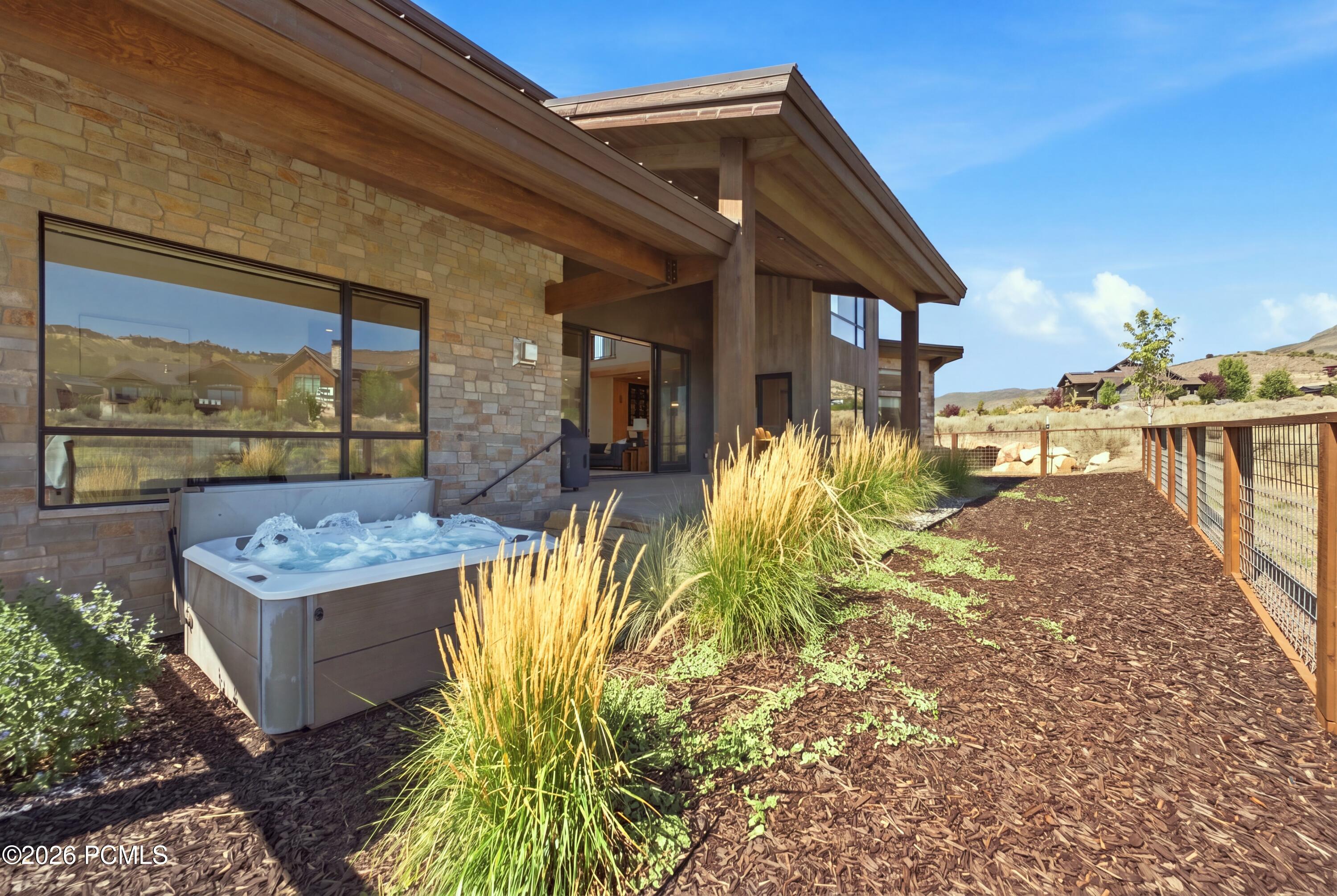 1090 N Oquirrh Mountain Drive