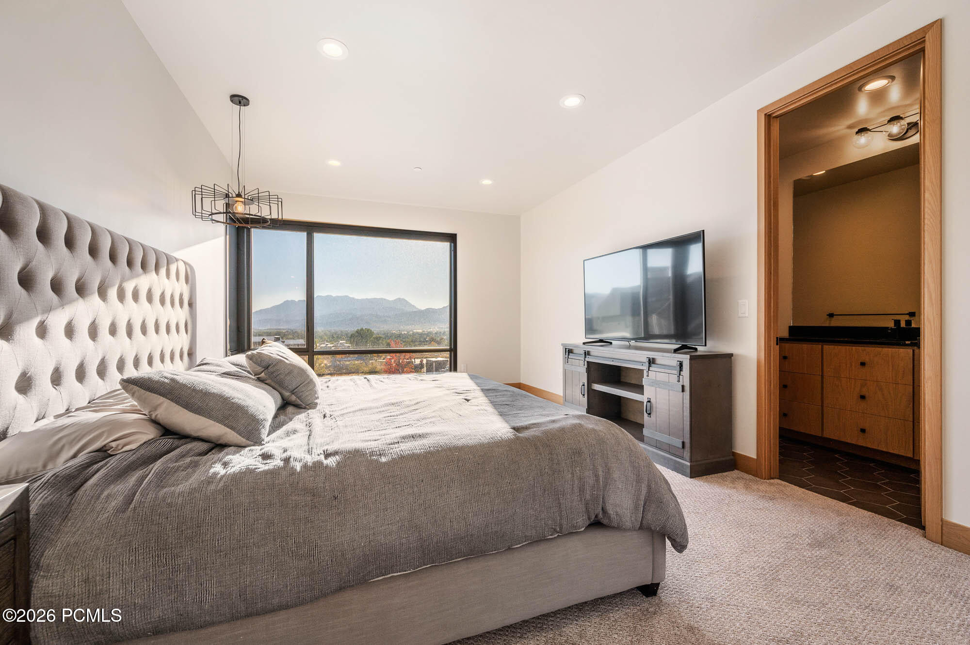 1090 N Oquirrh Mountain Drive