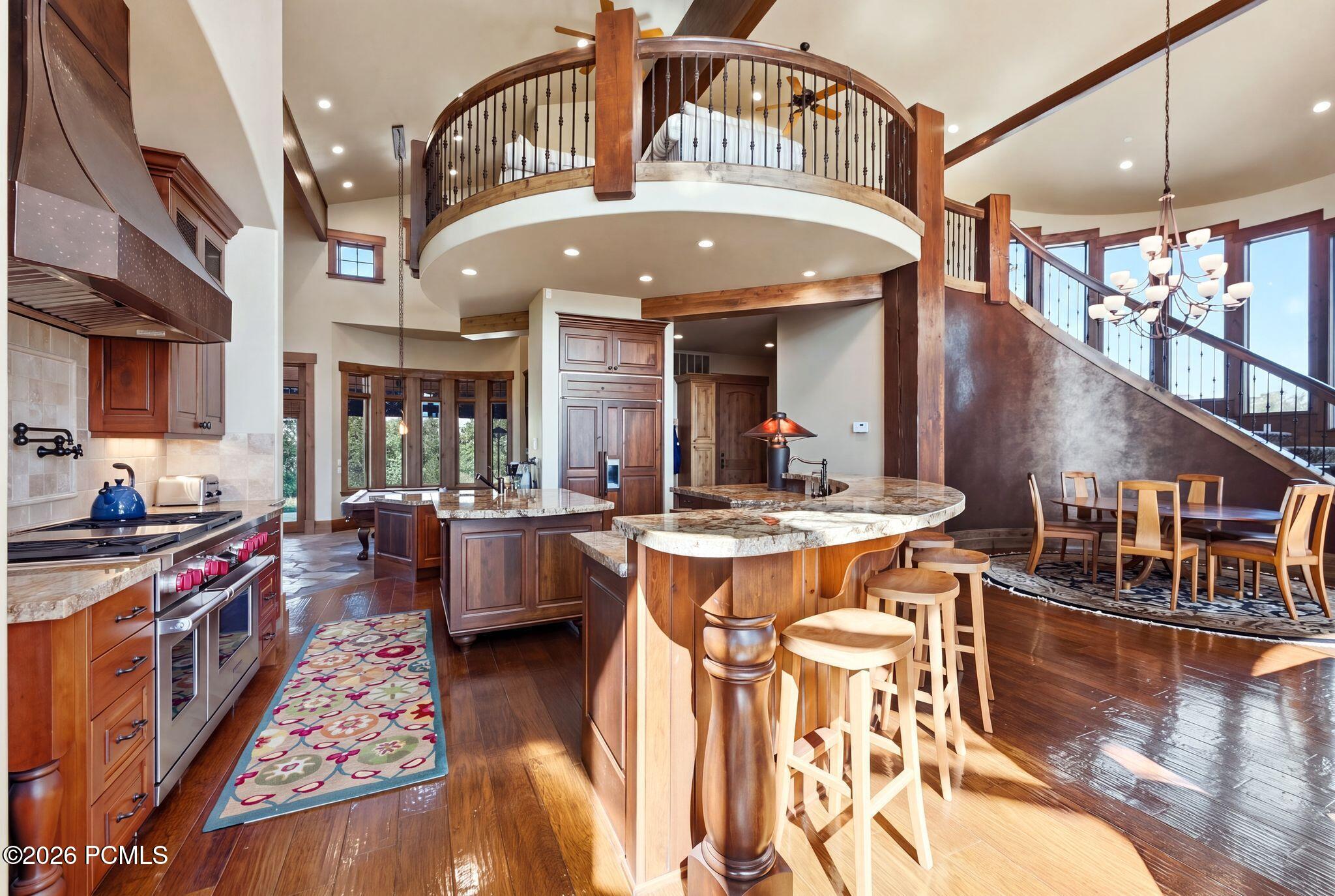 8425 N Sunrise Loop