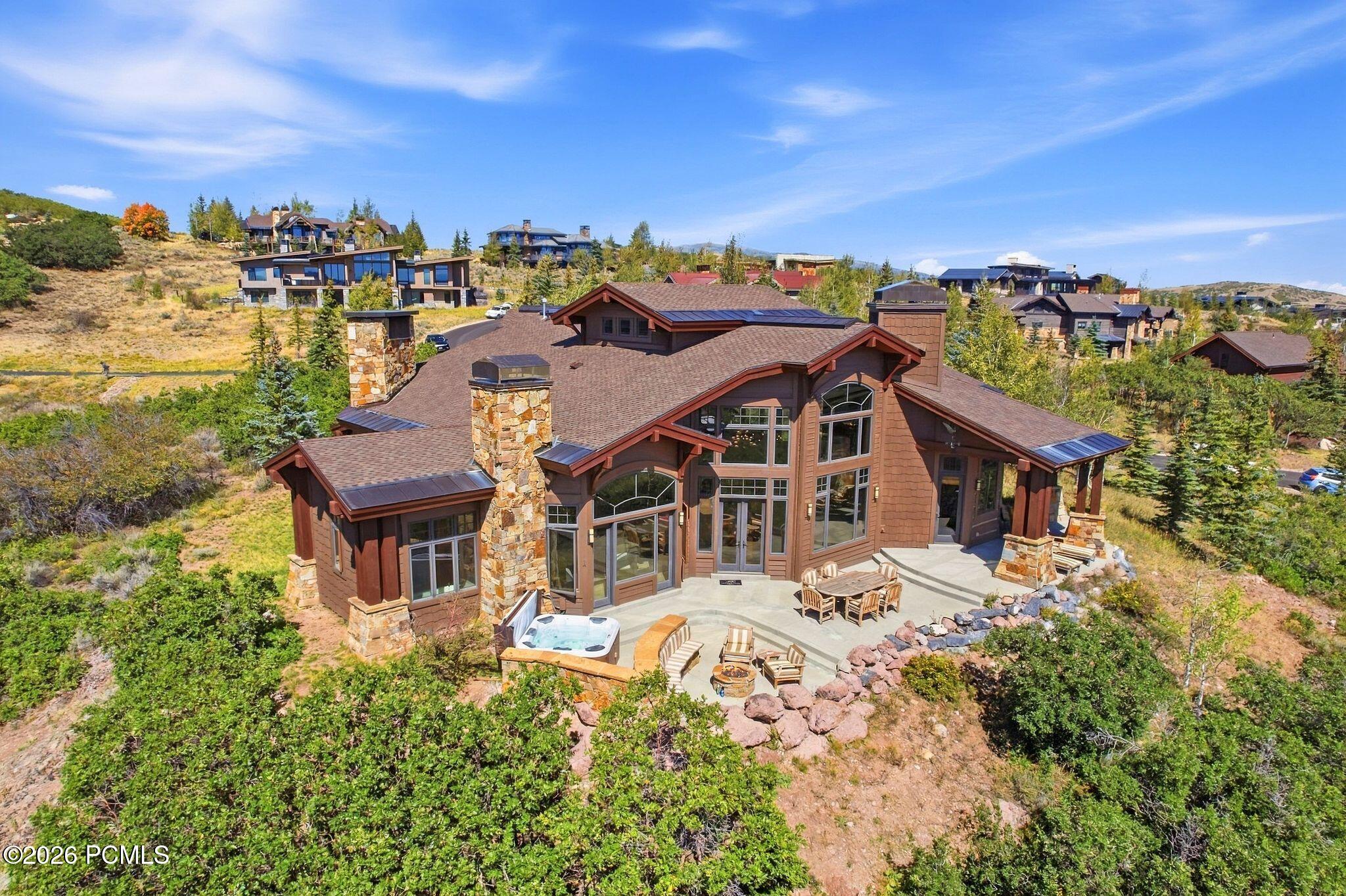 8425 N Sunrise Loop