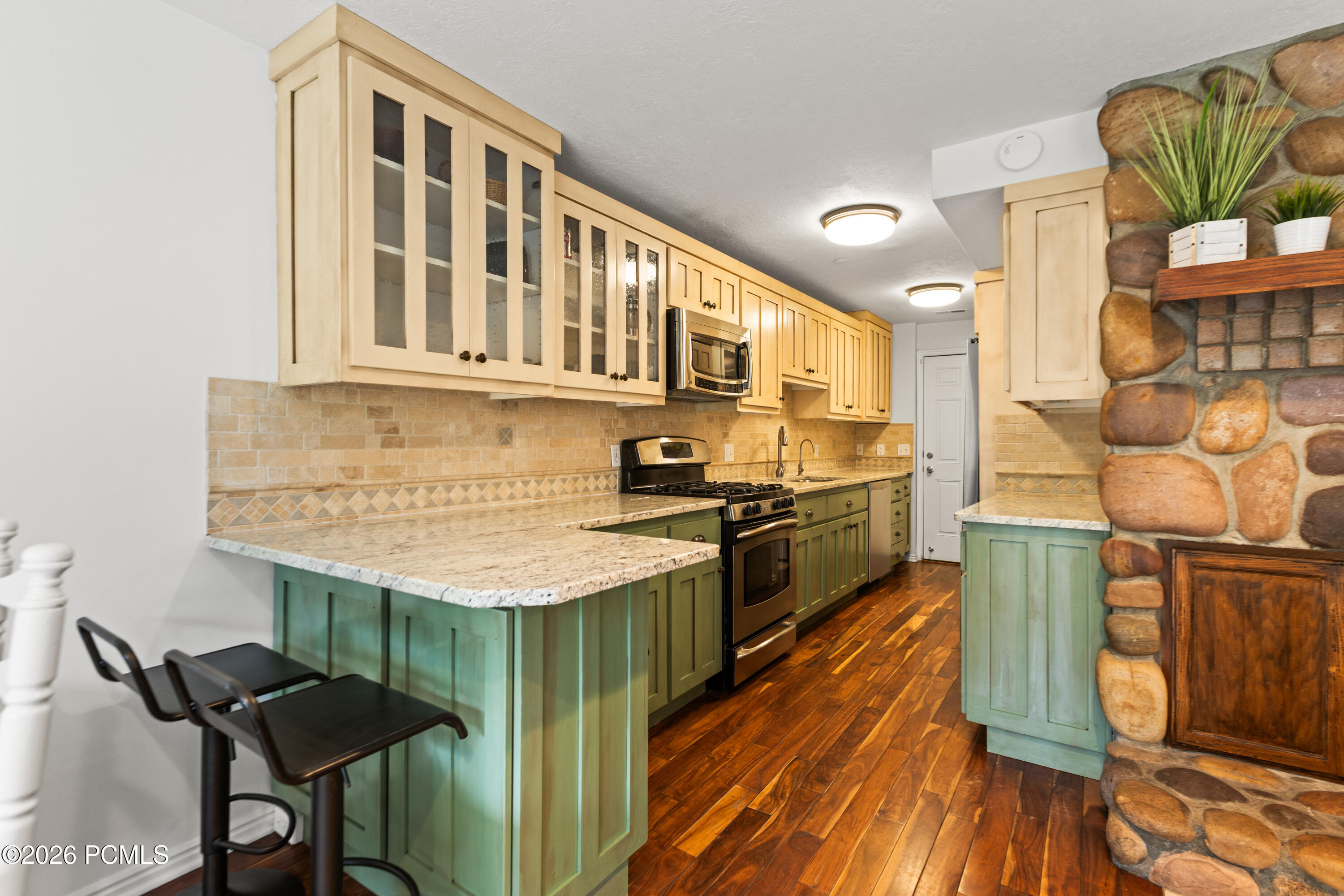 435 Aspen Drive 6