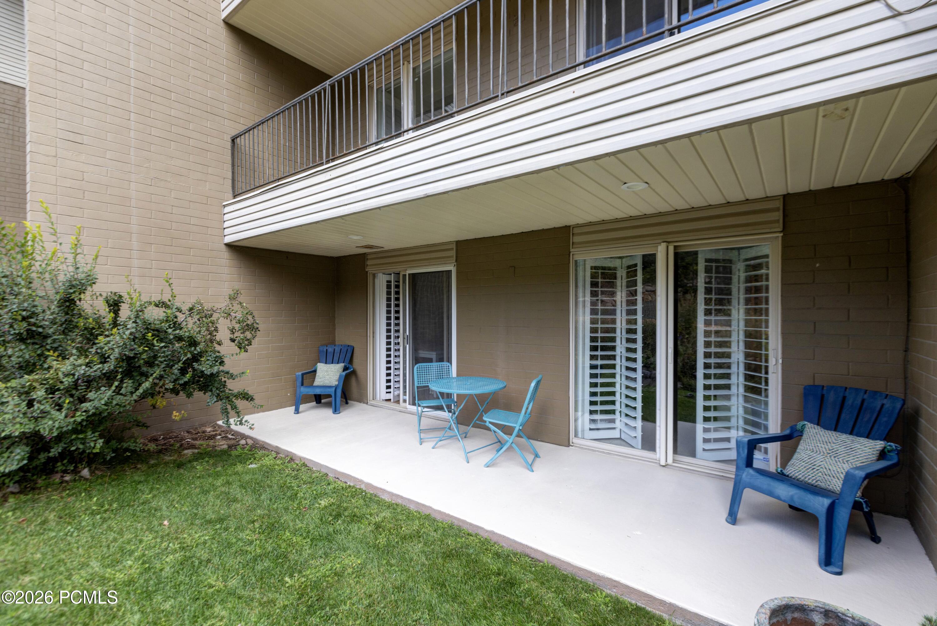 435 Aspen Drive 6