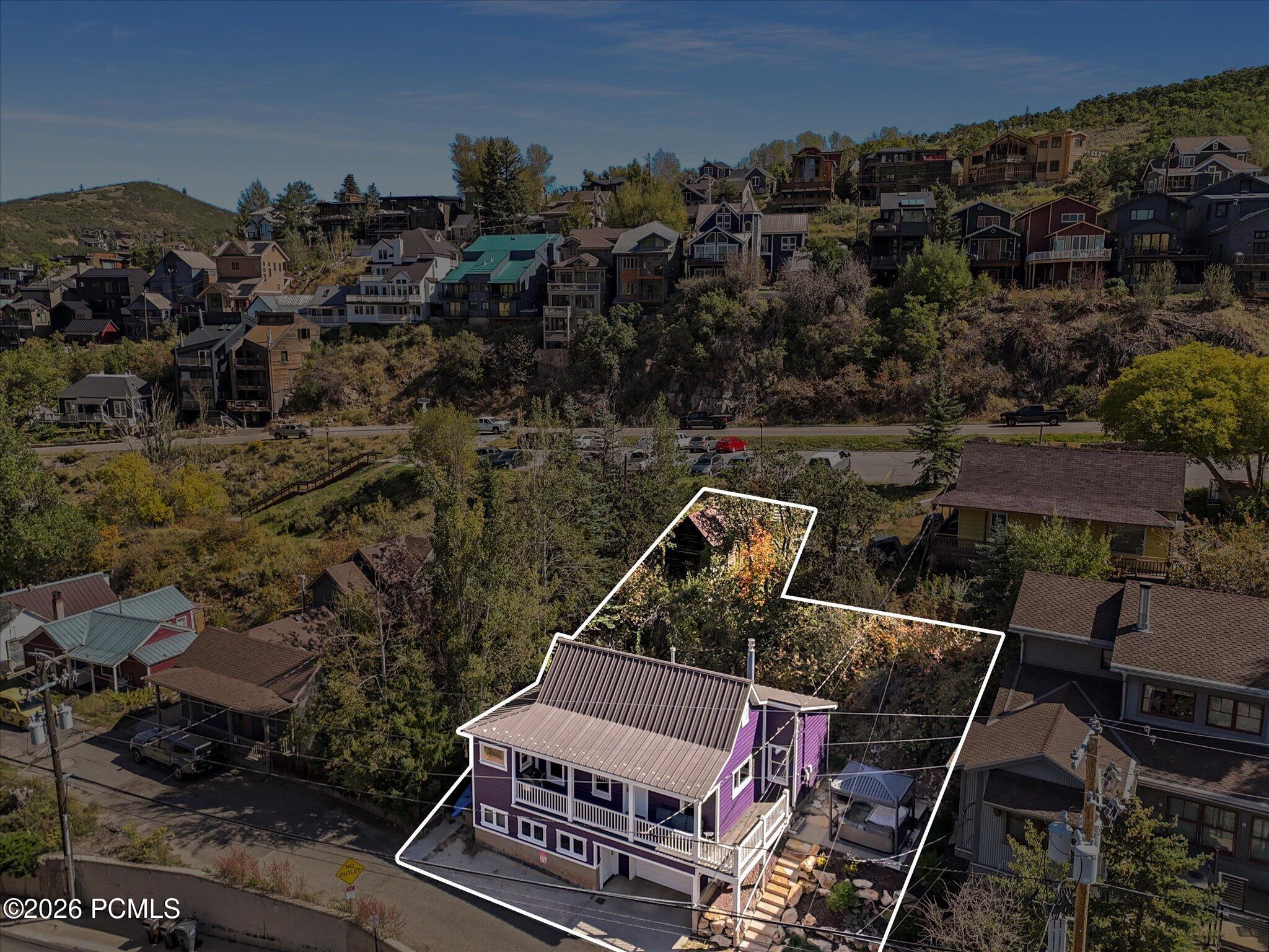 250 Grant Avenue