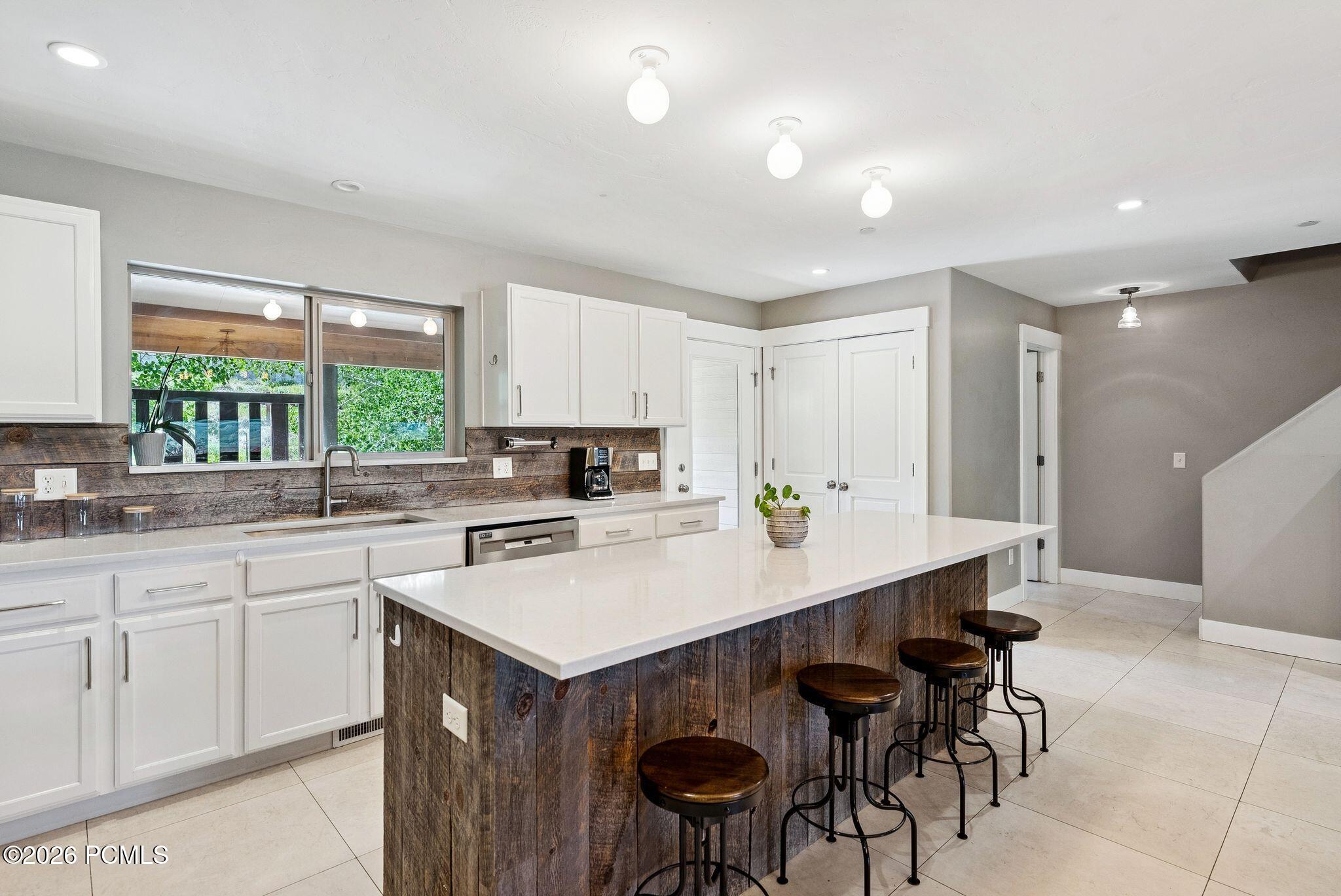 5581 Oslo Lane A