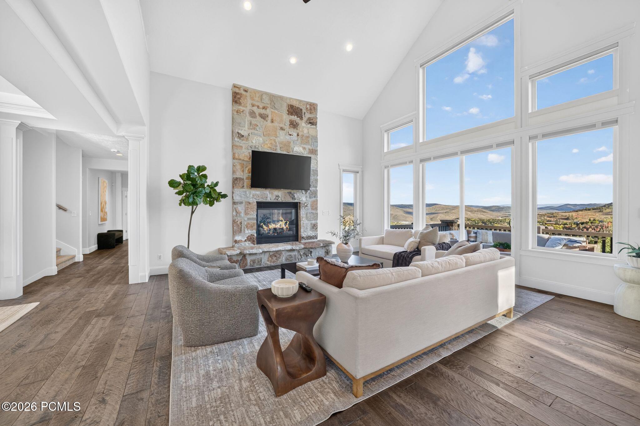 8931 Northcove Drive