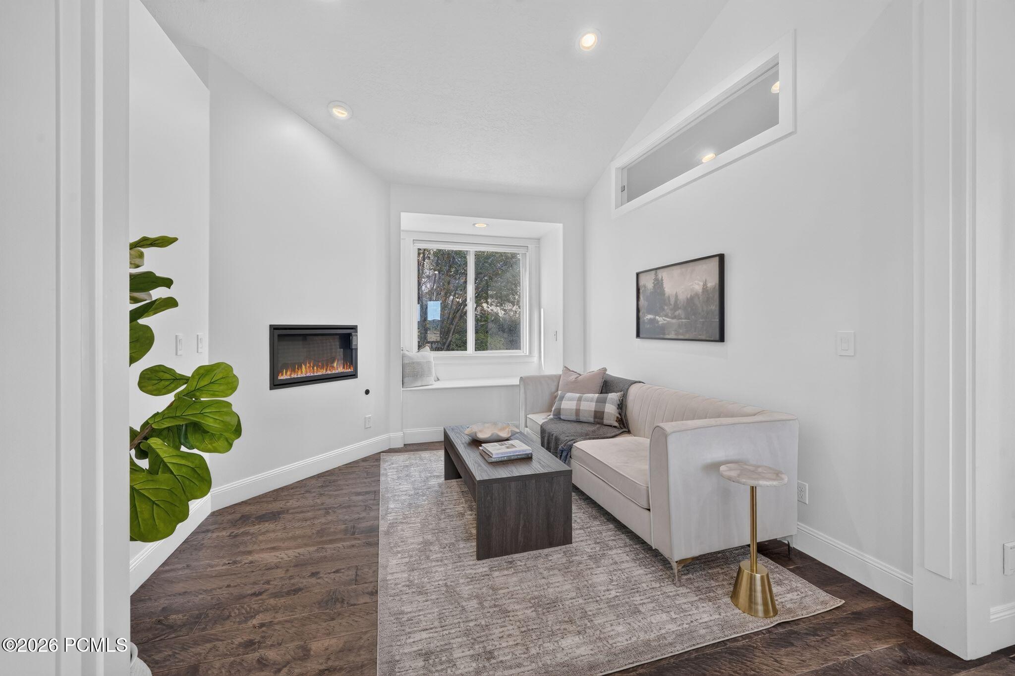 8931 Northcove Drive
