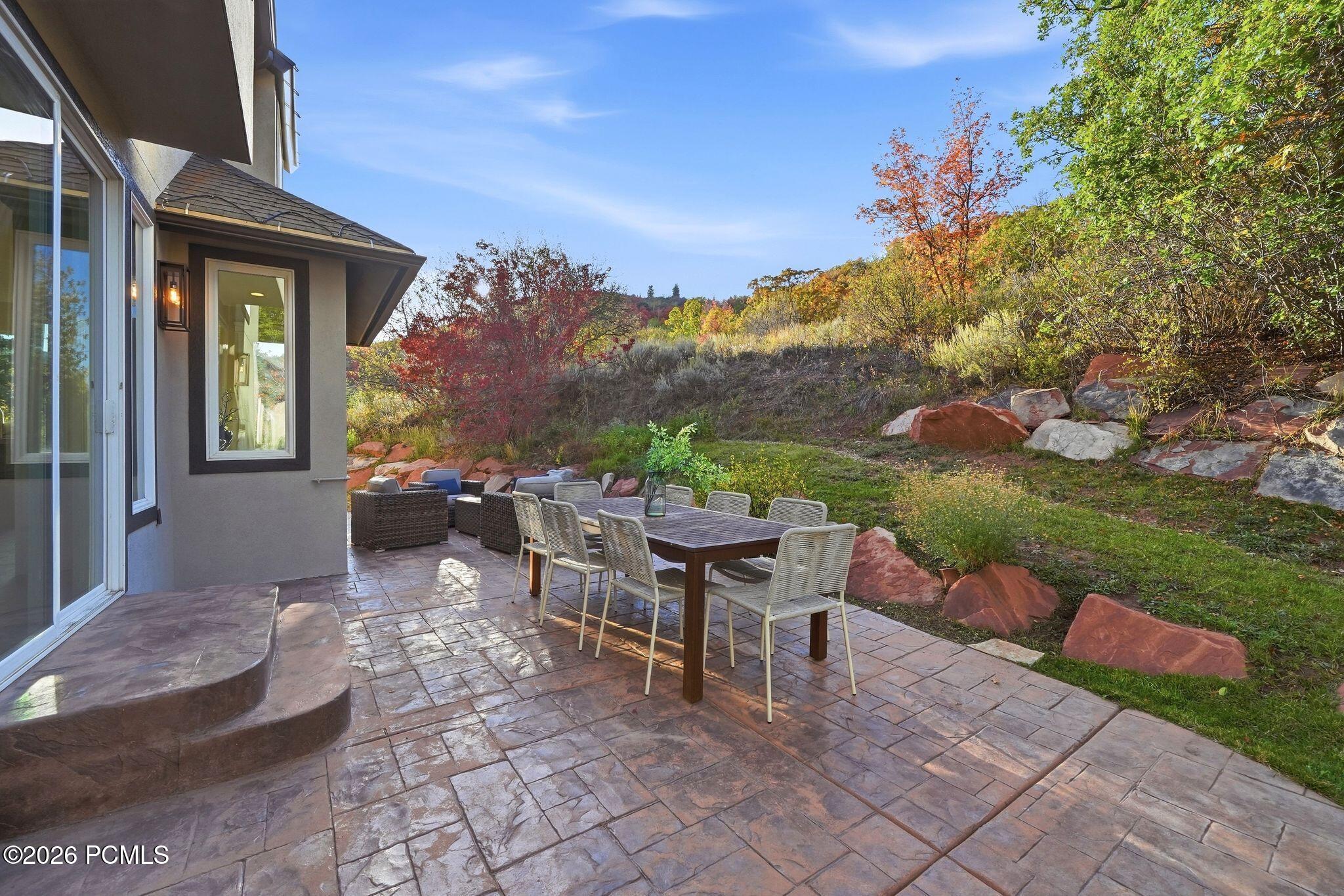 8931 Northcove Drive