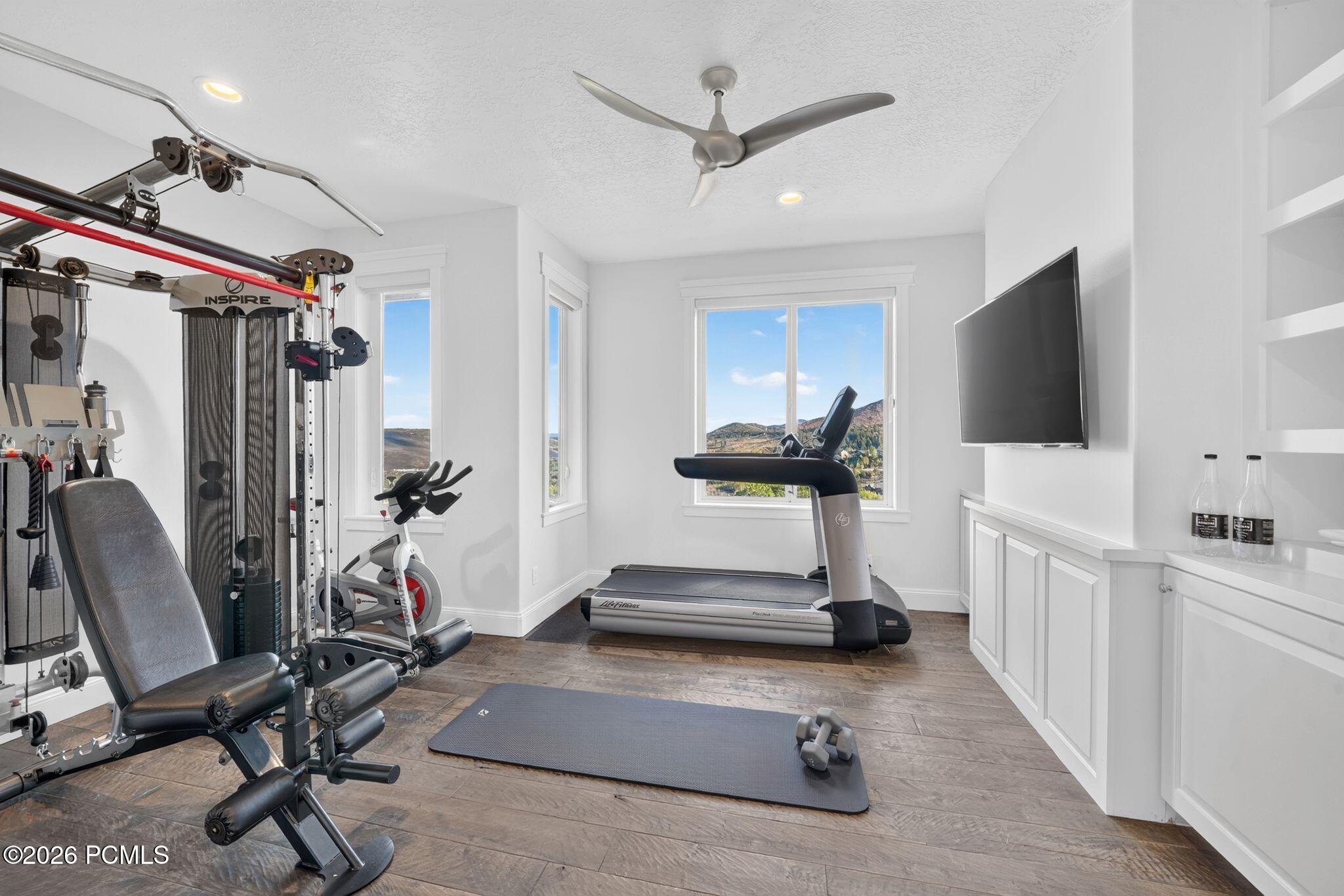 8931 Northcove Drive