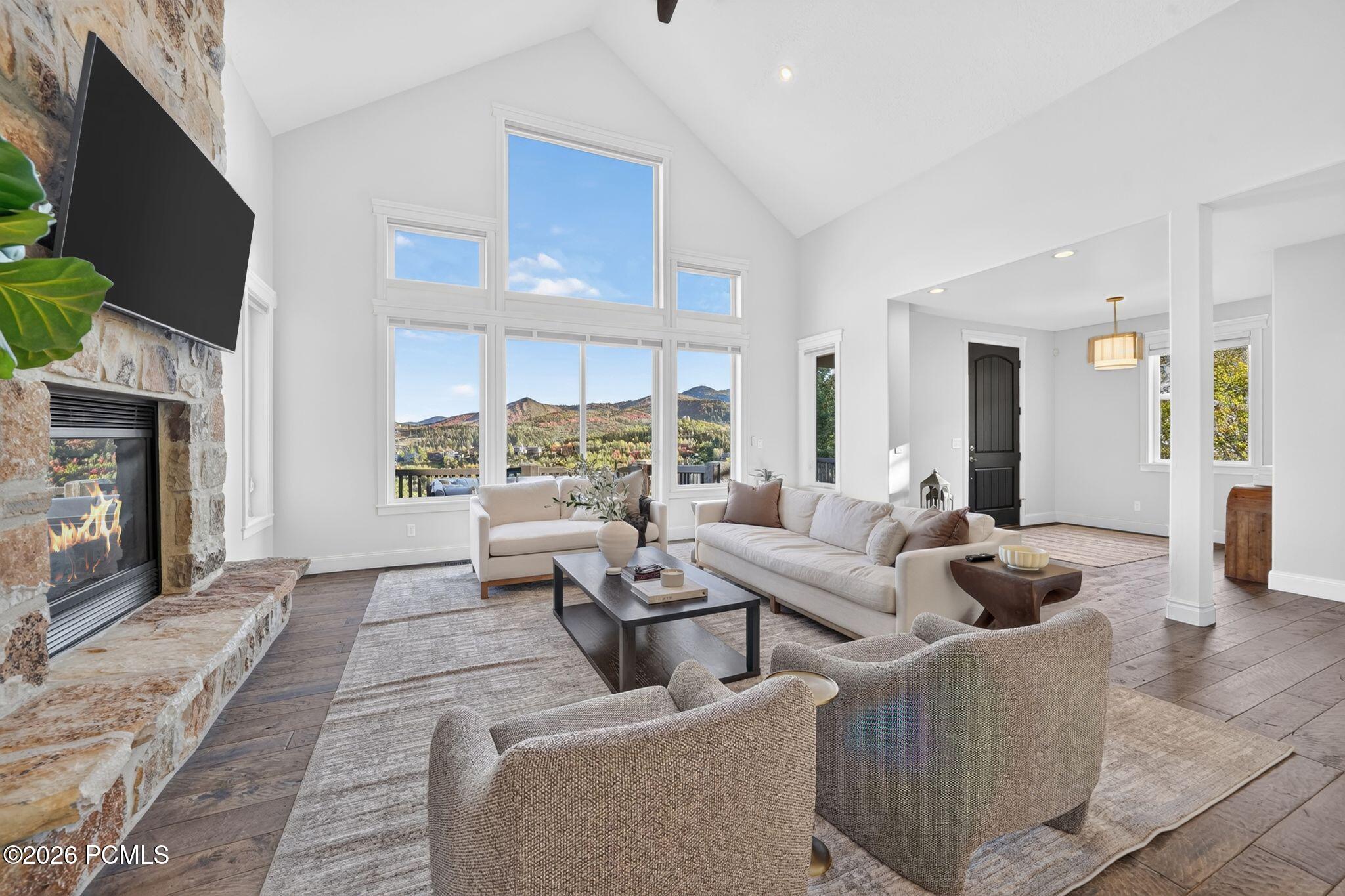 8931 Northcove Drive