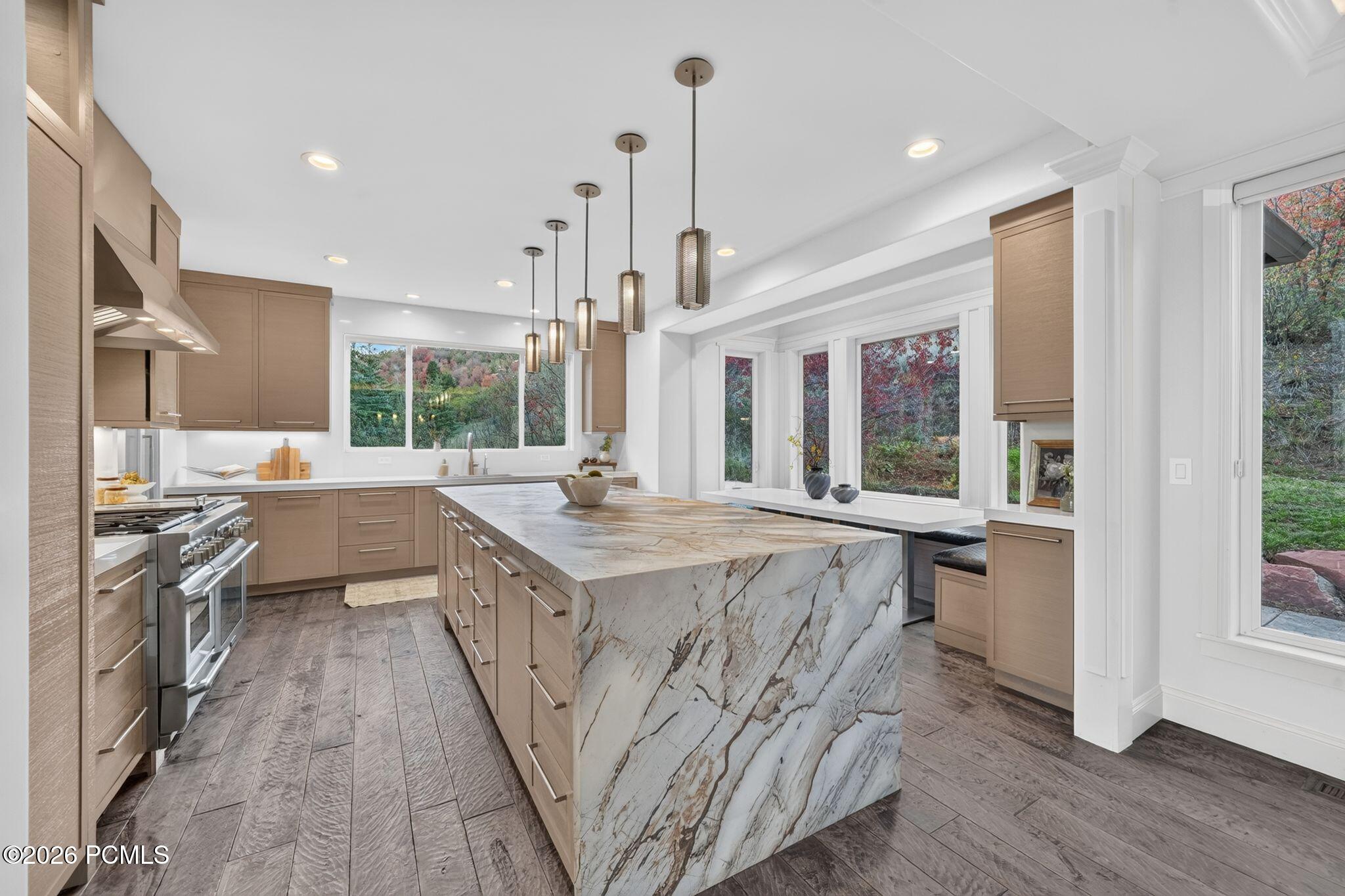 8931 Northcove Drive