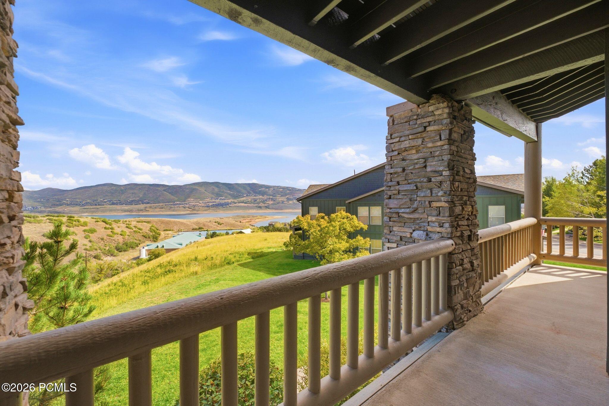 1756 W Fox Bay Drive F103