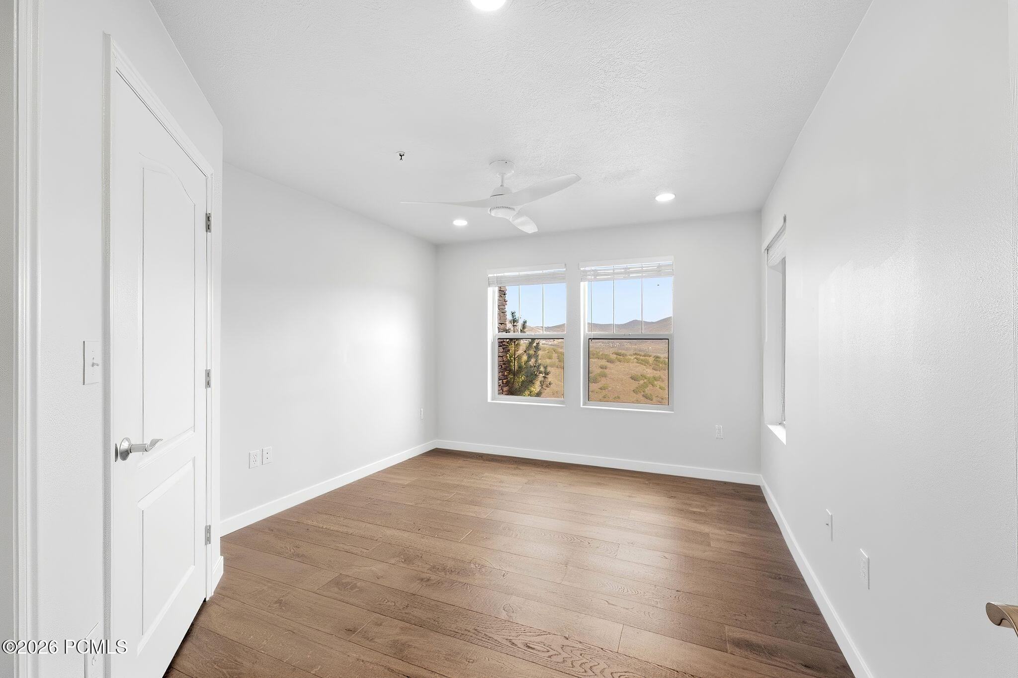 1756 W Fox Bay Drive F103