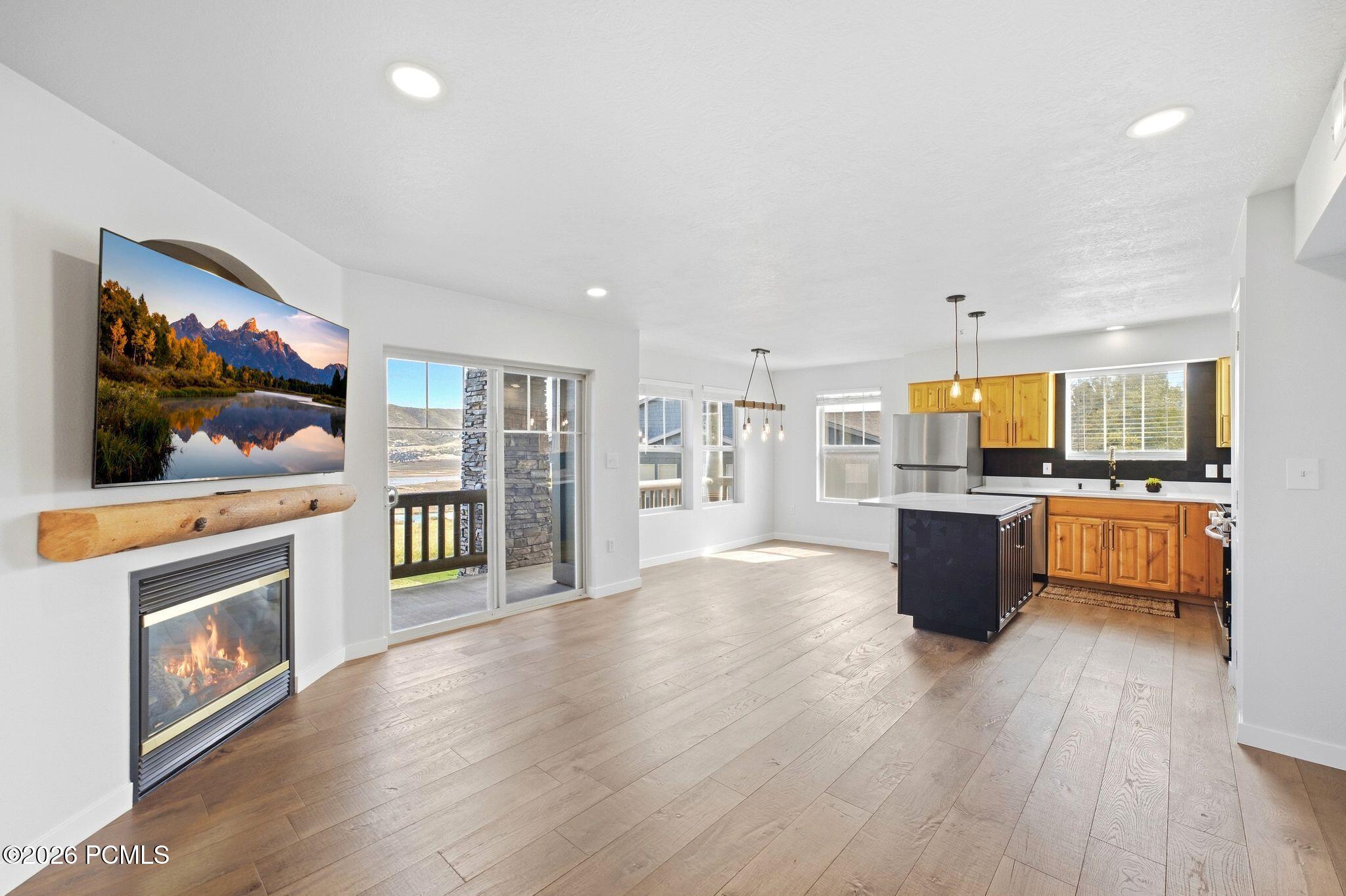 1756 W Fox Bay Drive F103