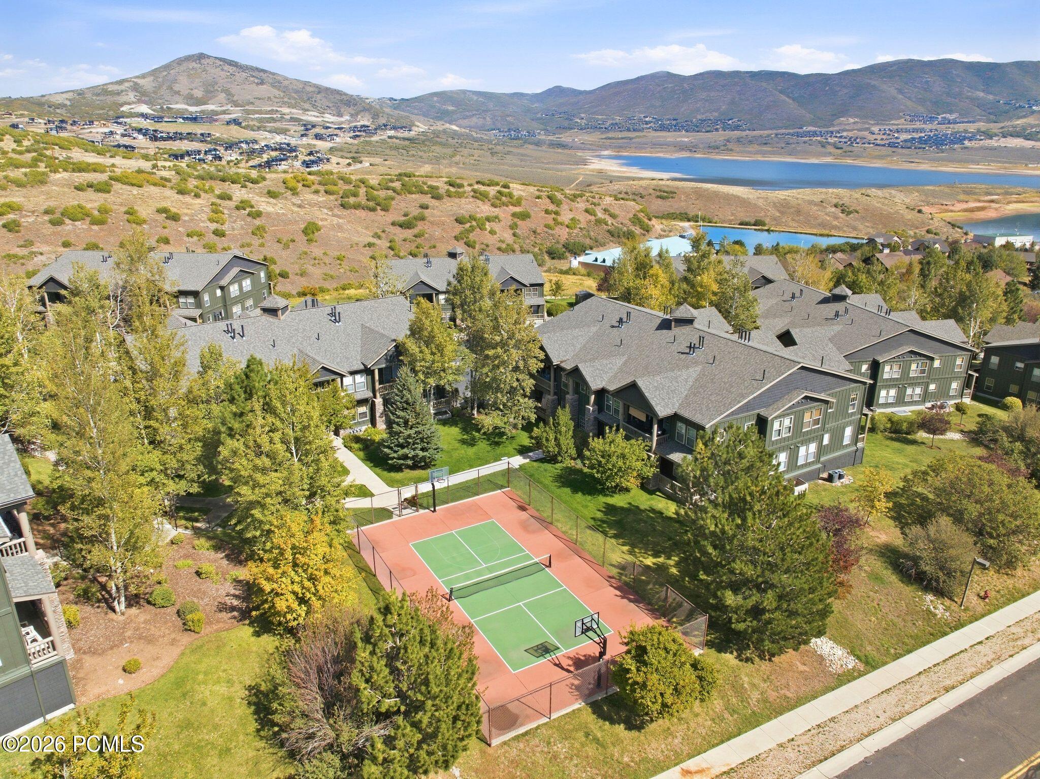 1756 W Fox Bay Drive F103