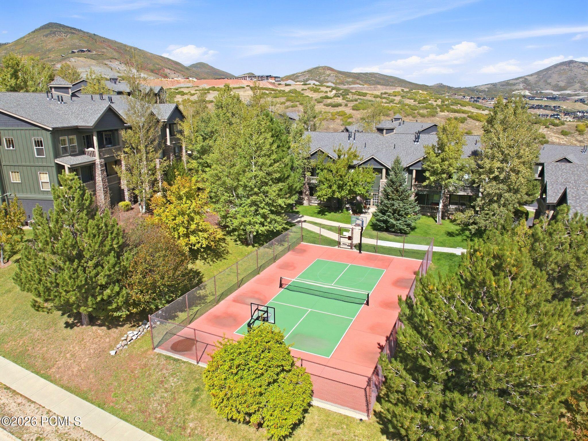 1756 W Fox Bay Drive F103