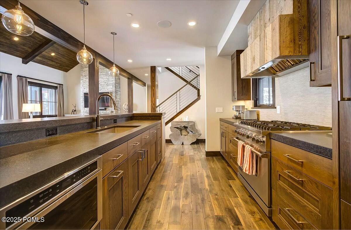 8238 Western Sky Road