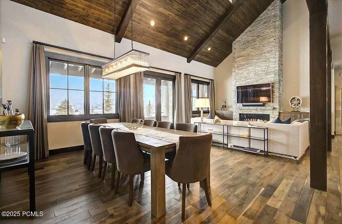8238 Western Sky Road