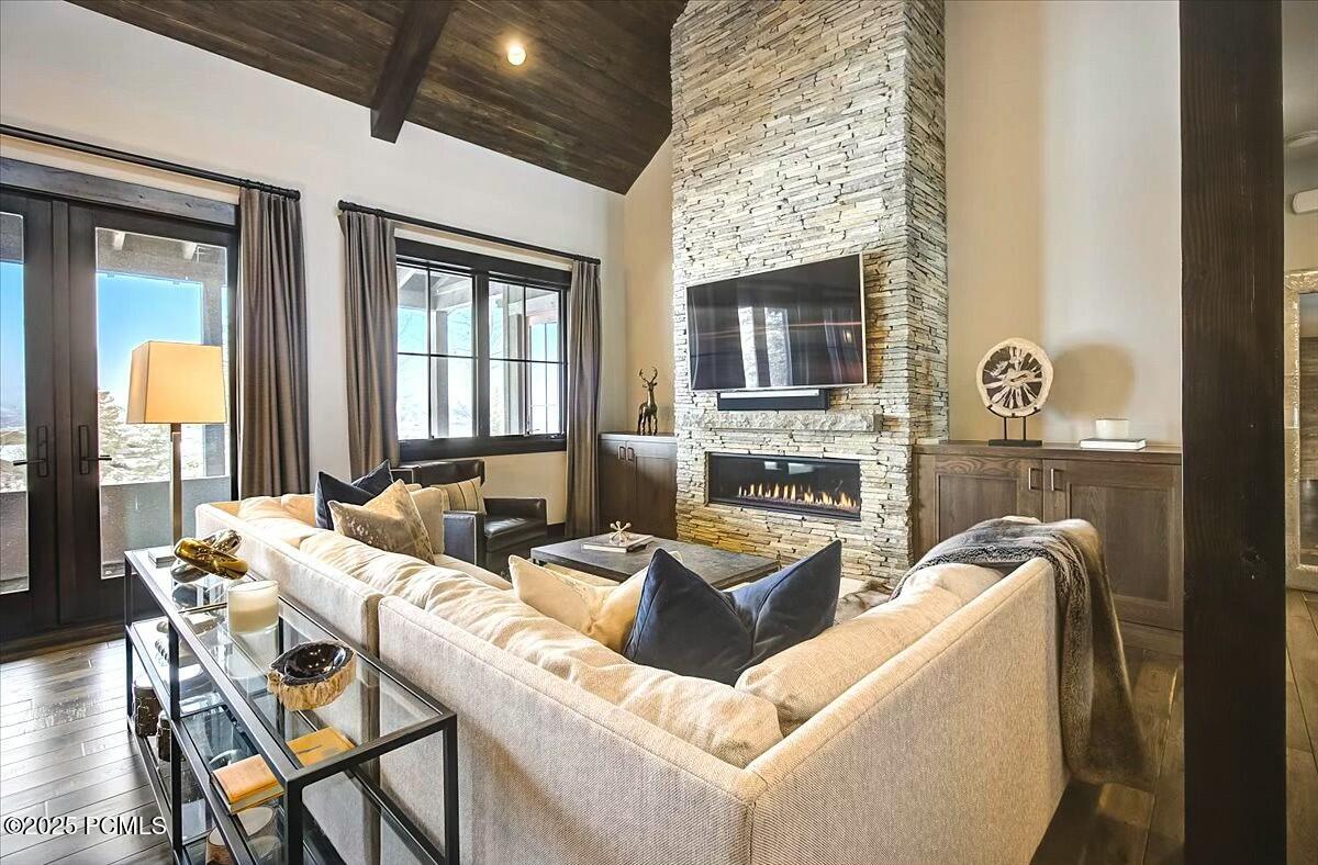8238 Western Sky Road