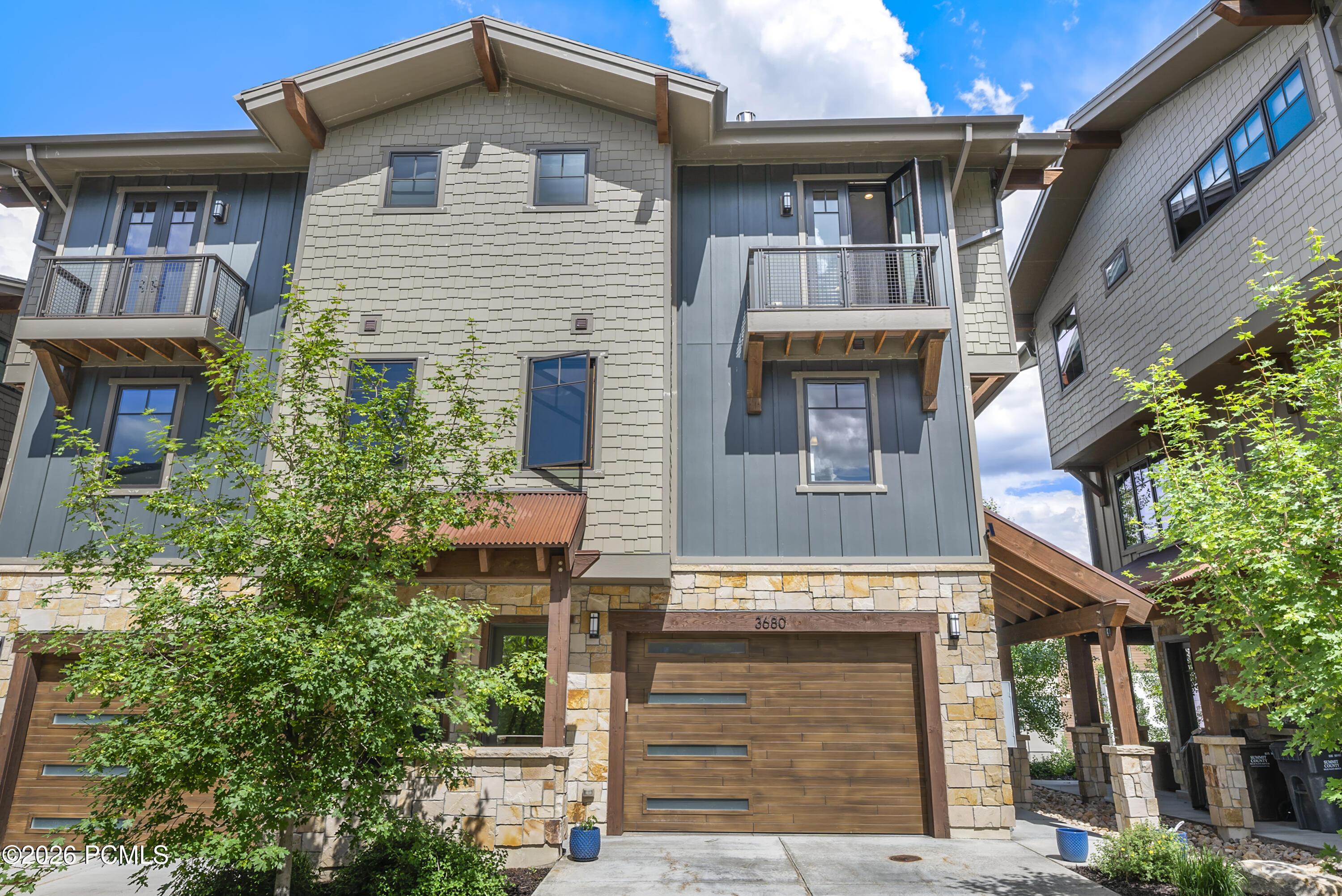 3680 Blackstone Drive