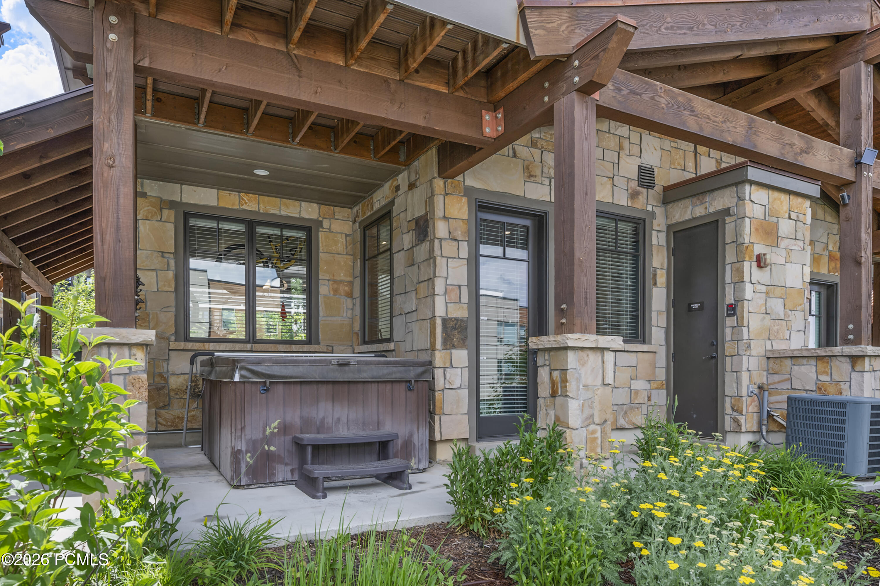 3680 Blackstone Drive