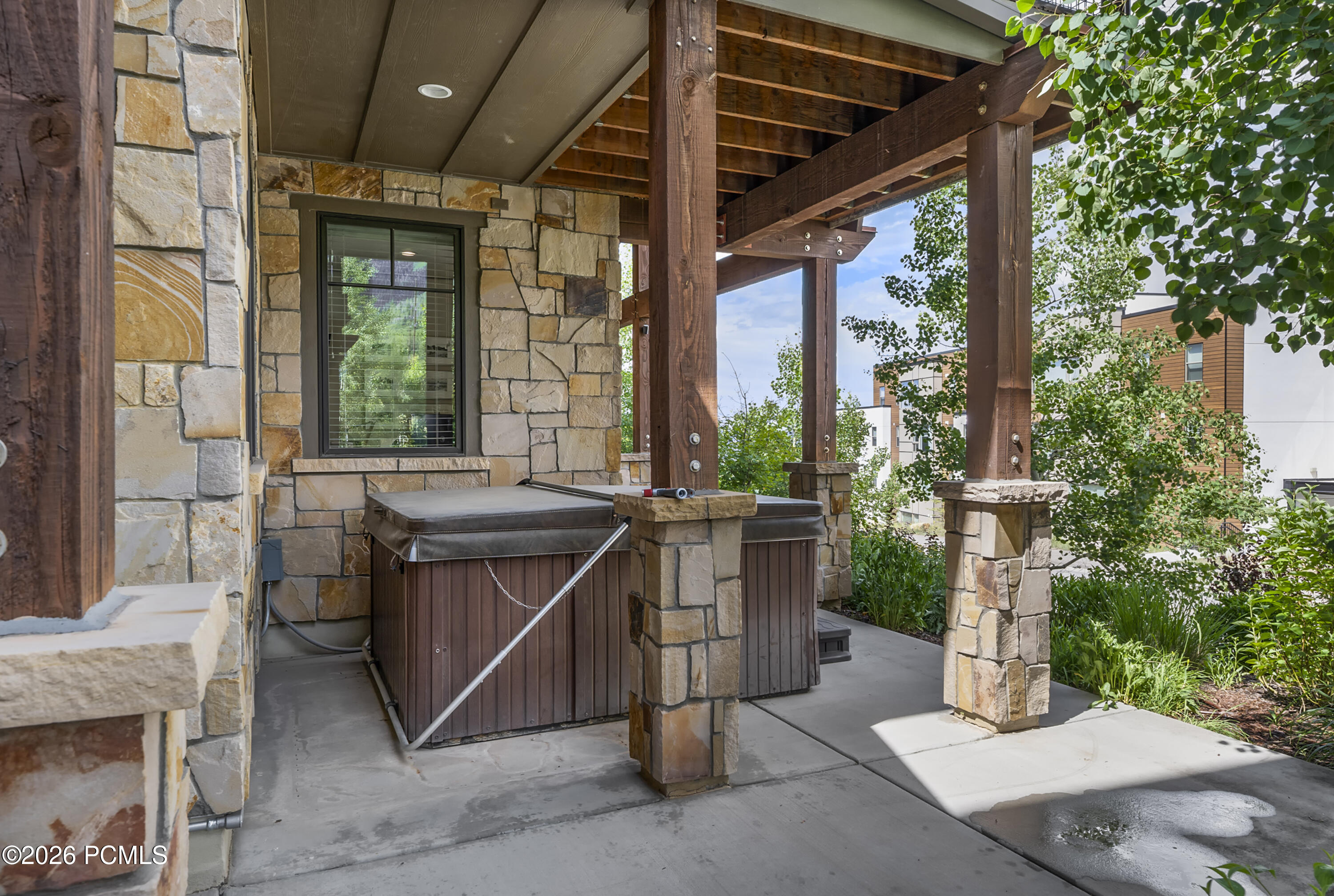 3680 Blackstone Drive